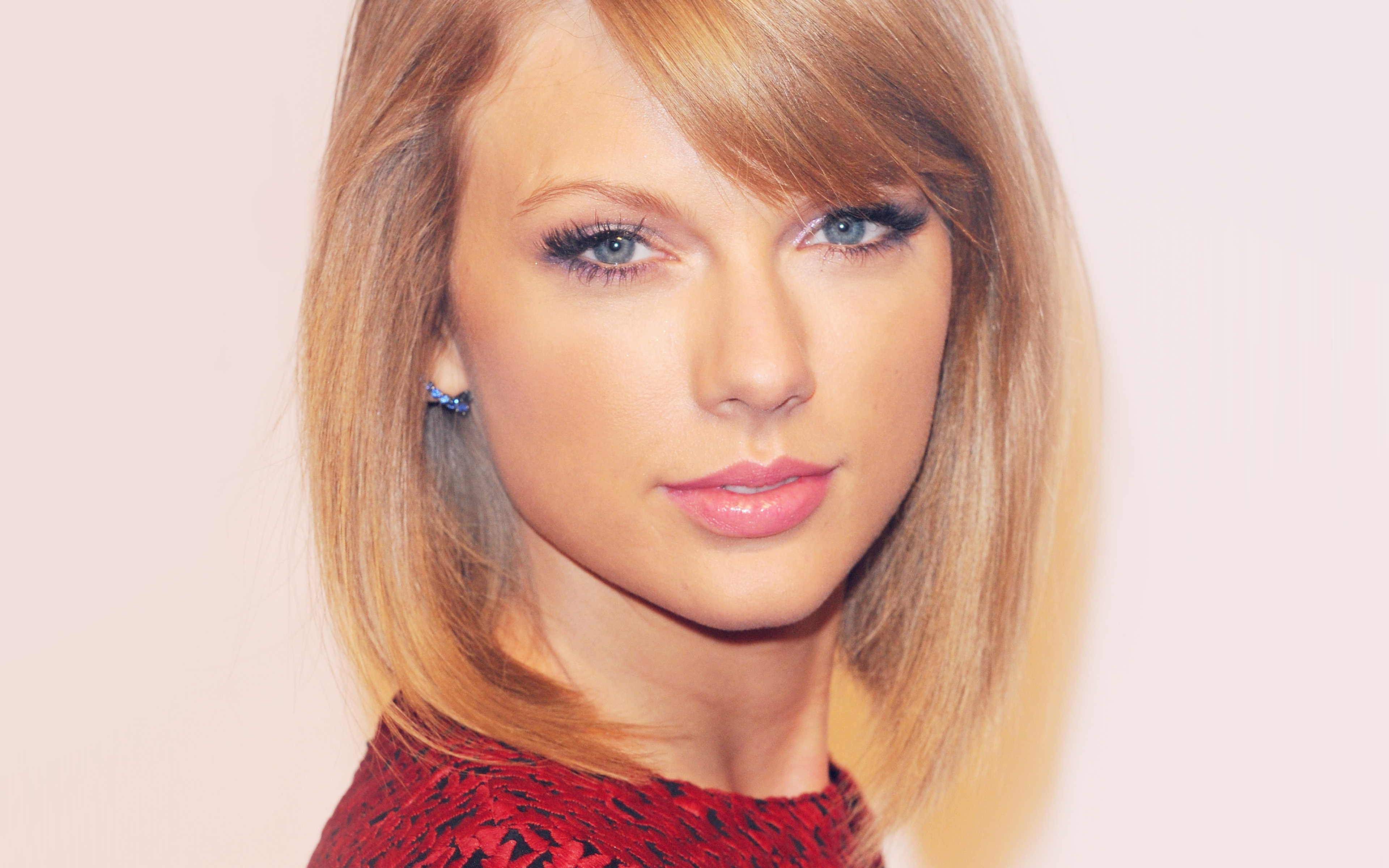 Taylor Swift Face Cute Beautiful
