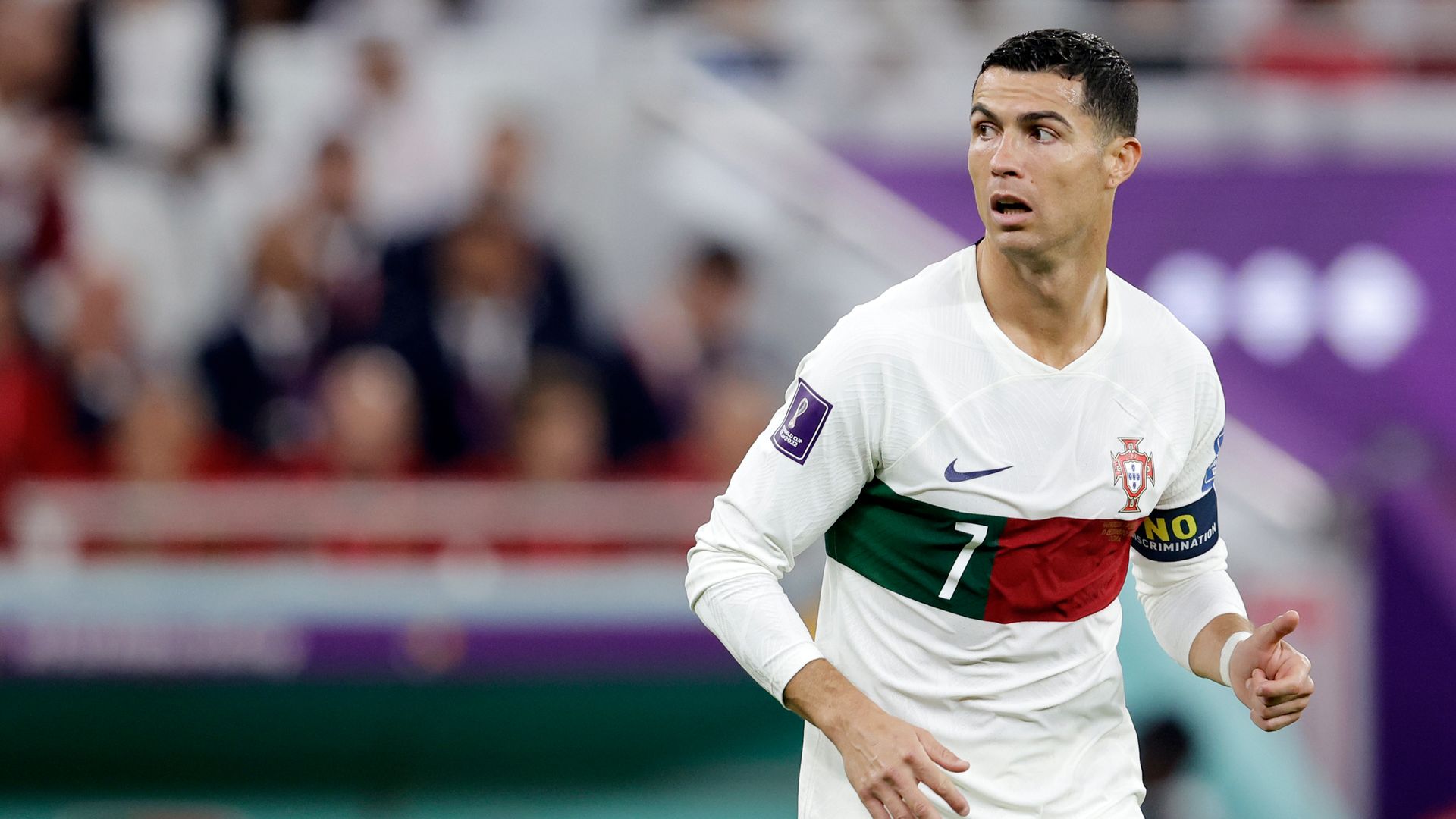 Cristiano Ronaldo signs with Saudi