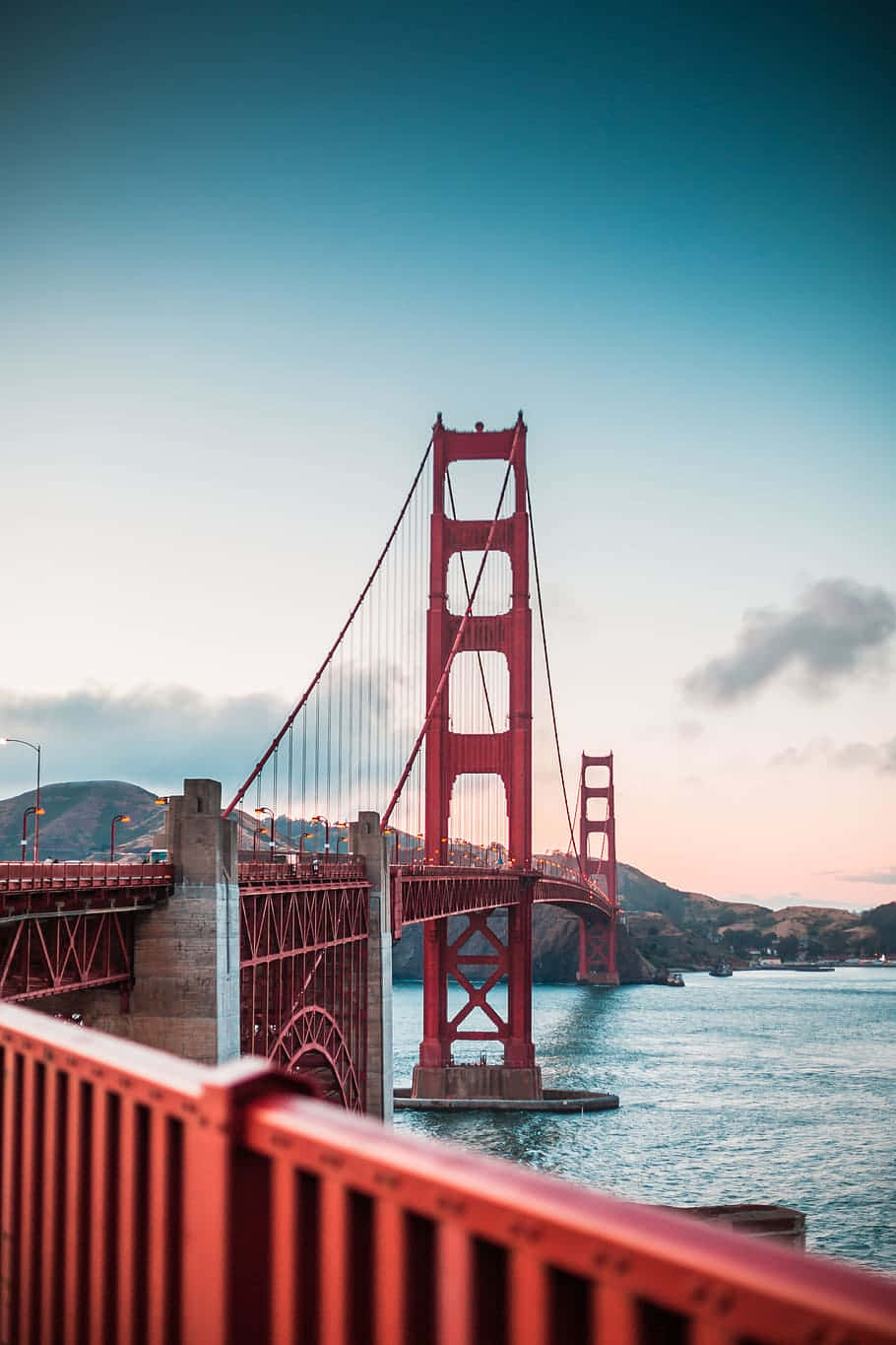Golden Gate Bridge iPhone Wallpaper