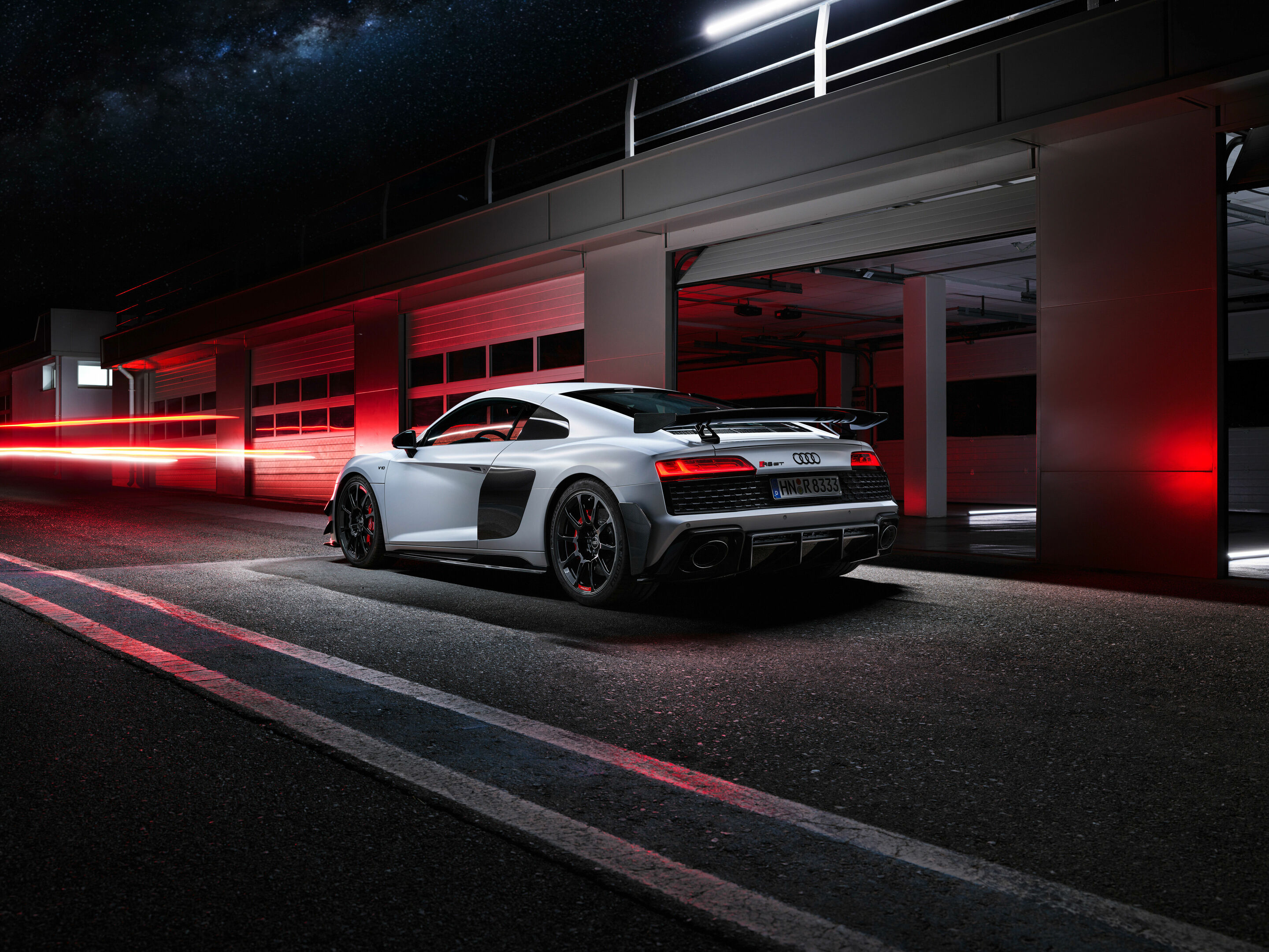 The new Audi R8 Coupé V10 GT RWD