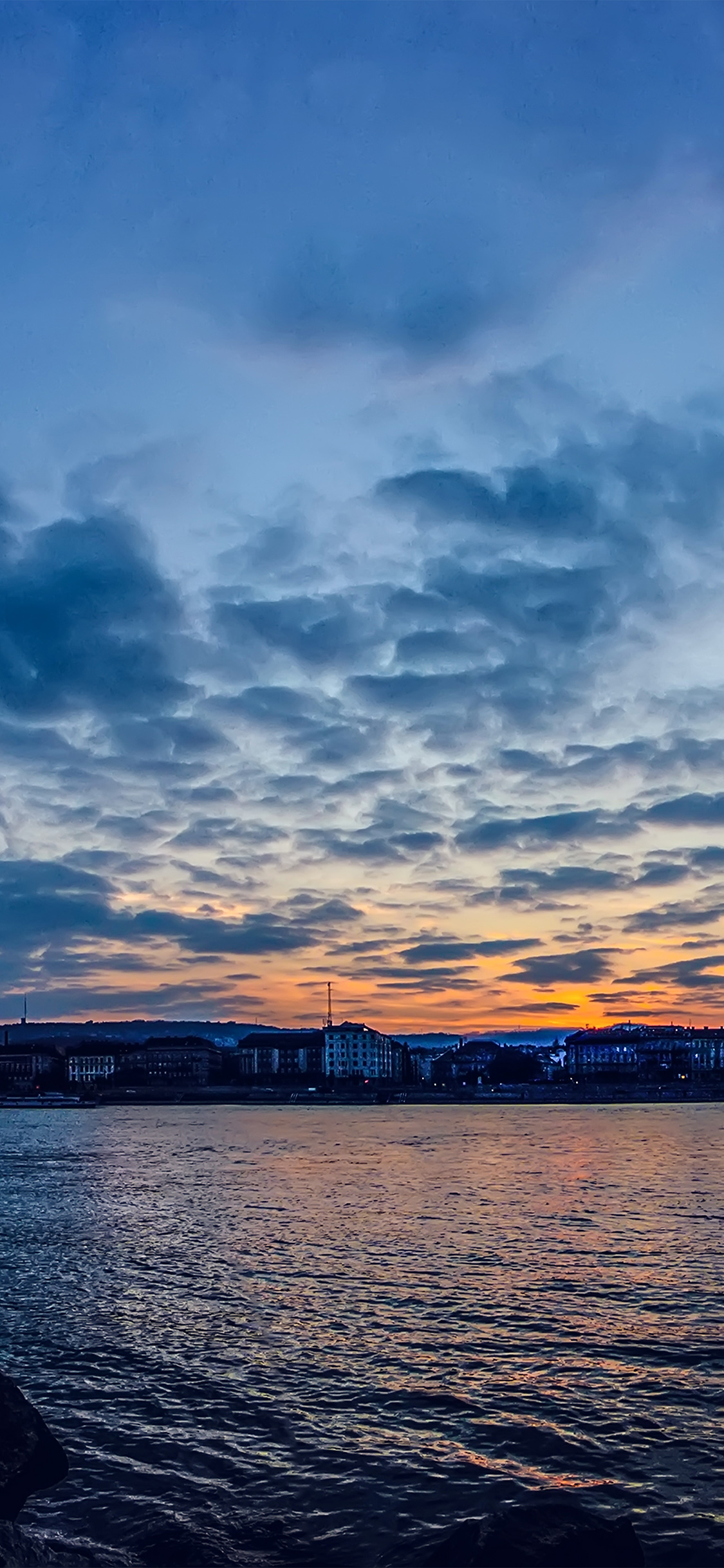 River Lake Cloudy Sunset Wallpaper