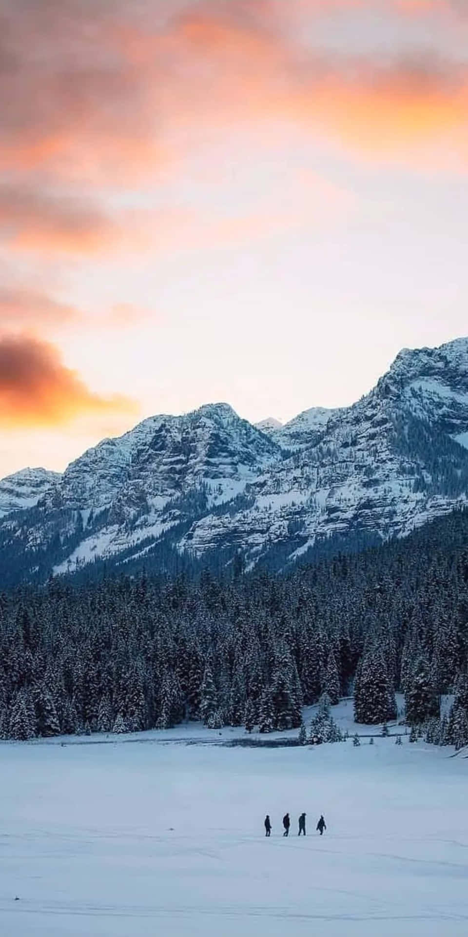 Pixel 3 Winter Background People Hiking