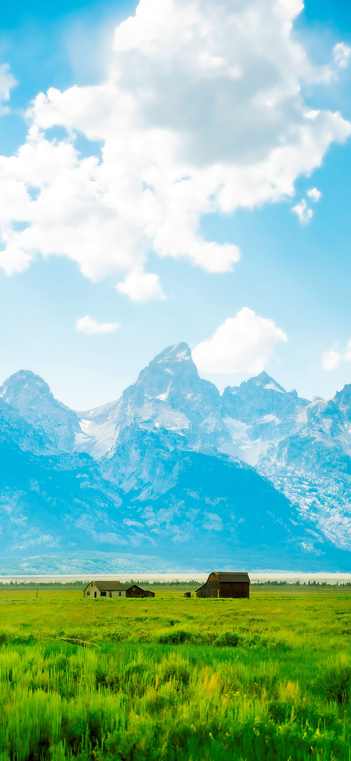 Beautiful Mountains And Green Fields 4K