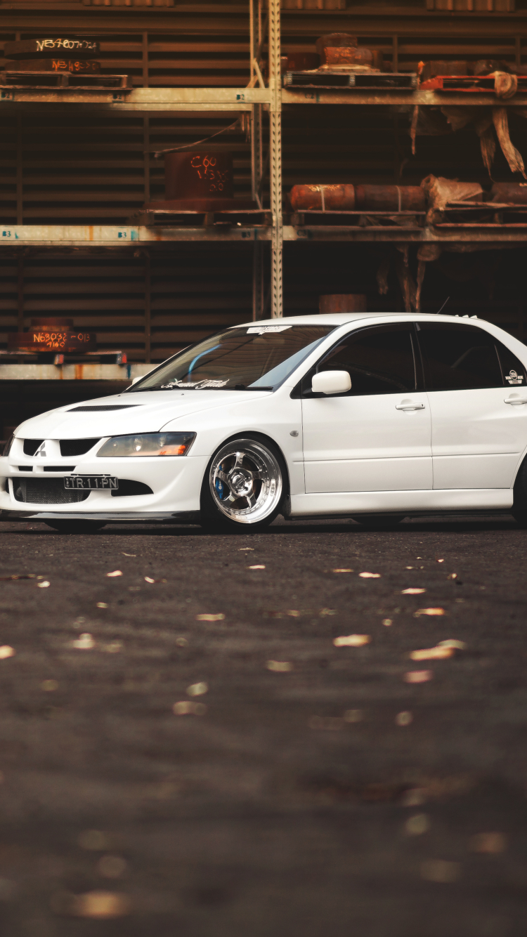Mitsubishi Evolution VIII Phone