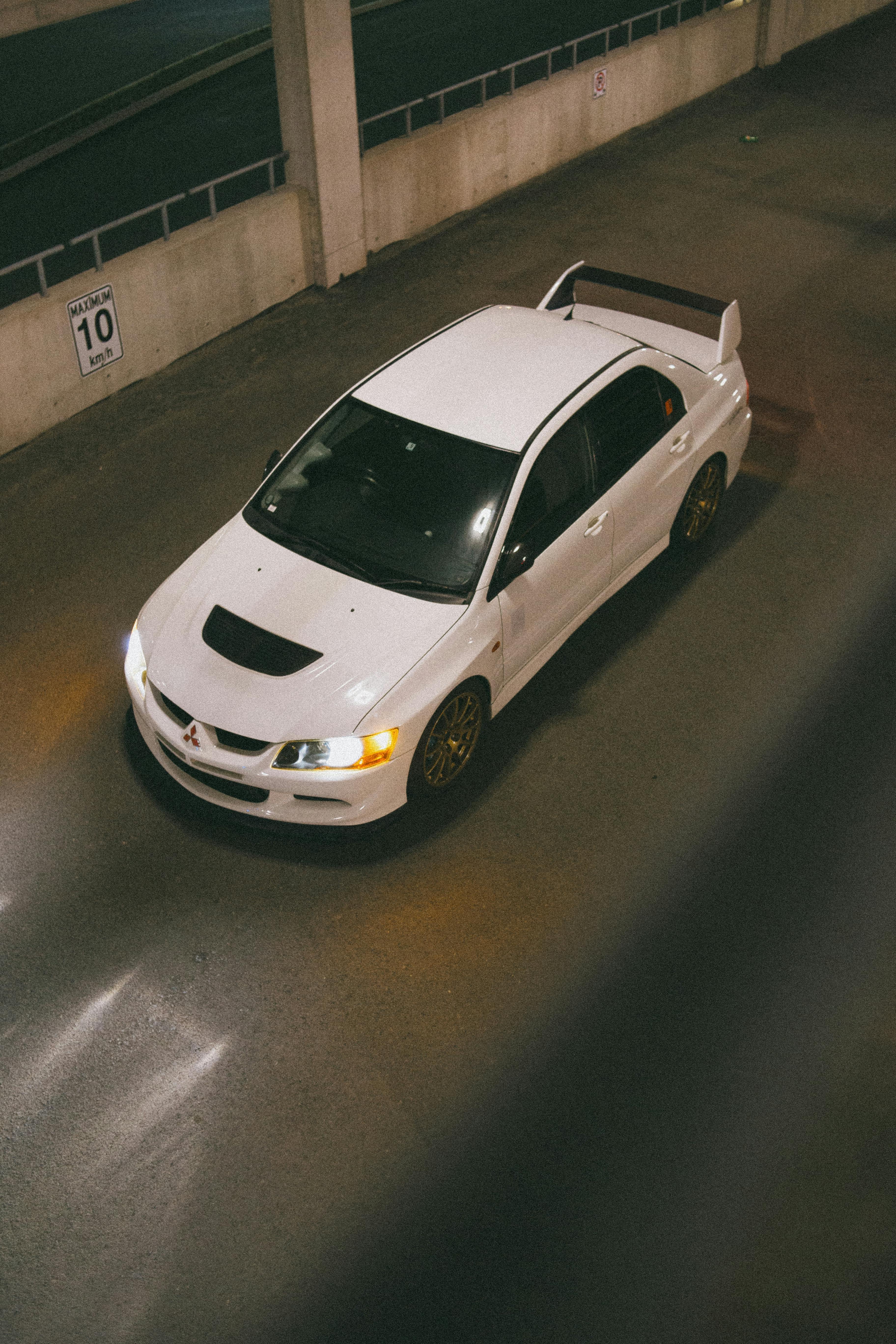 White Mitsubishi Lancer Evolution