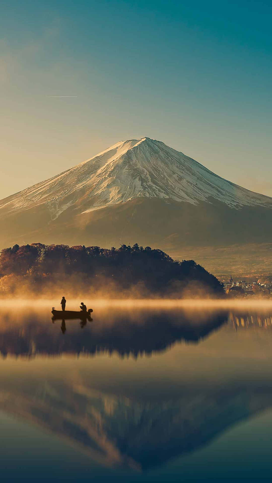 In Japan With Lake View Wallpaper