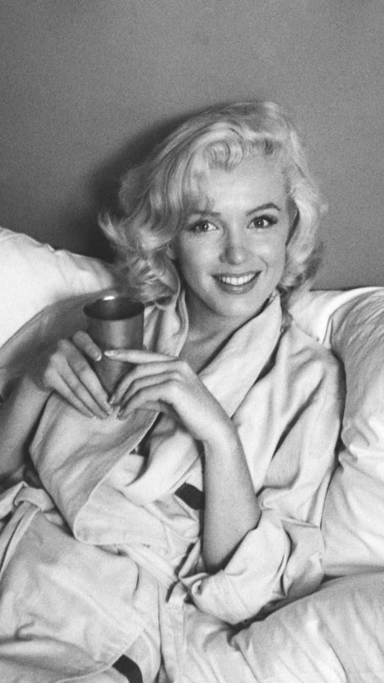 portrait of Marilyn Monroe Wallpaper