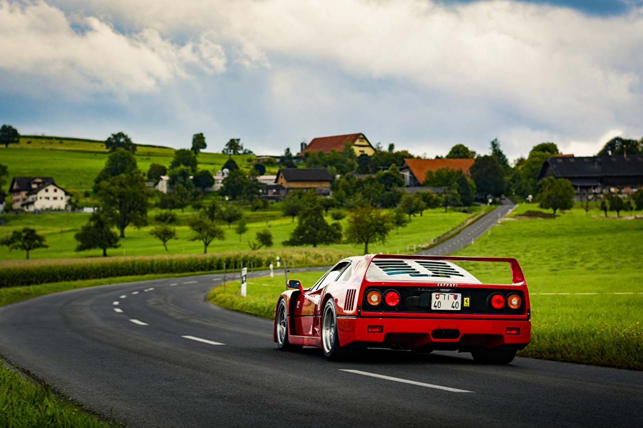 Wallpaper Ferrari F40 Roads Back view