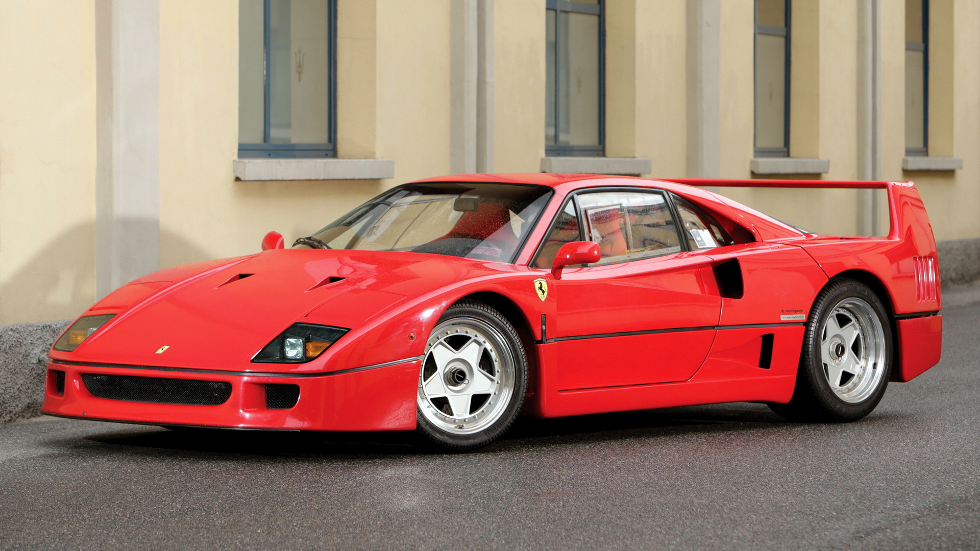 Ferrari F40 and HD