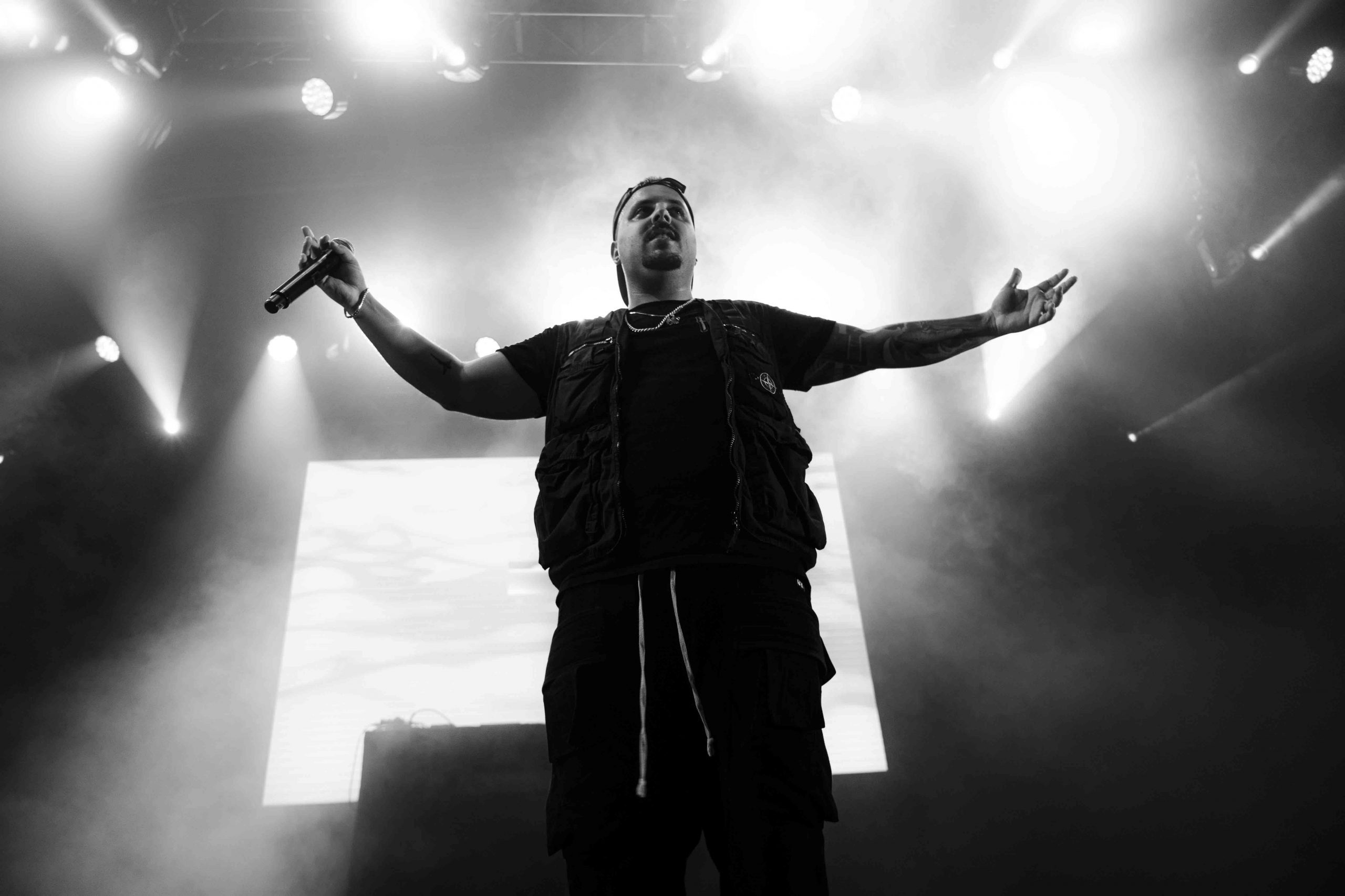 LIVE SHOW w/ Cruz Cafuné