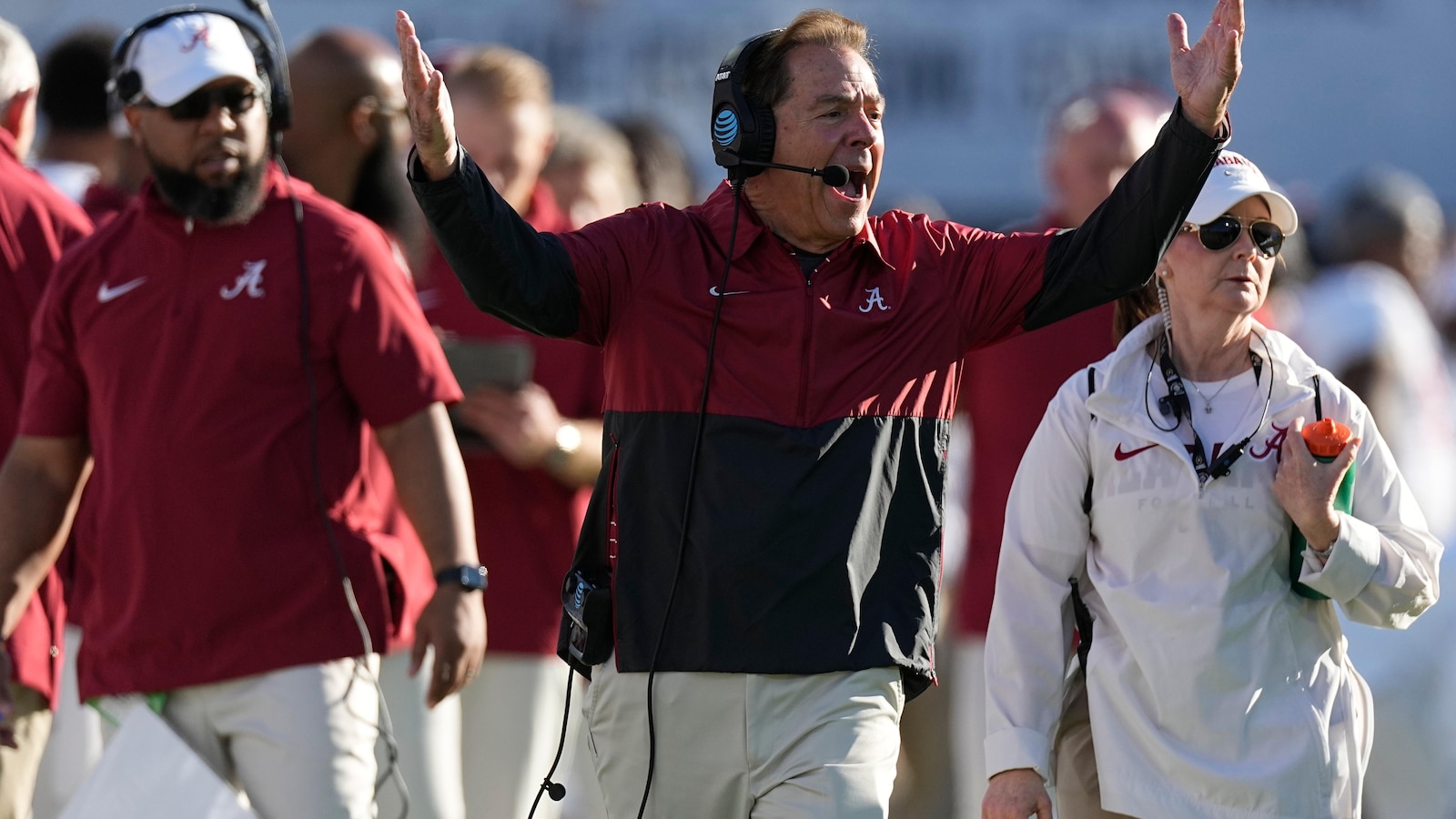 Alabama coach Nick Saban retiring after