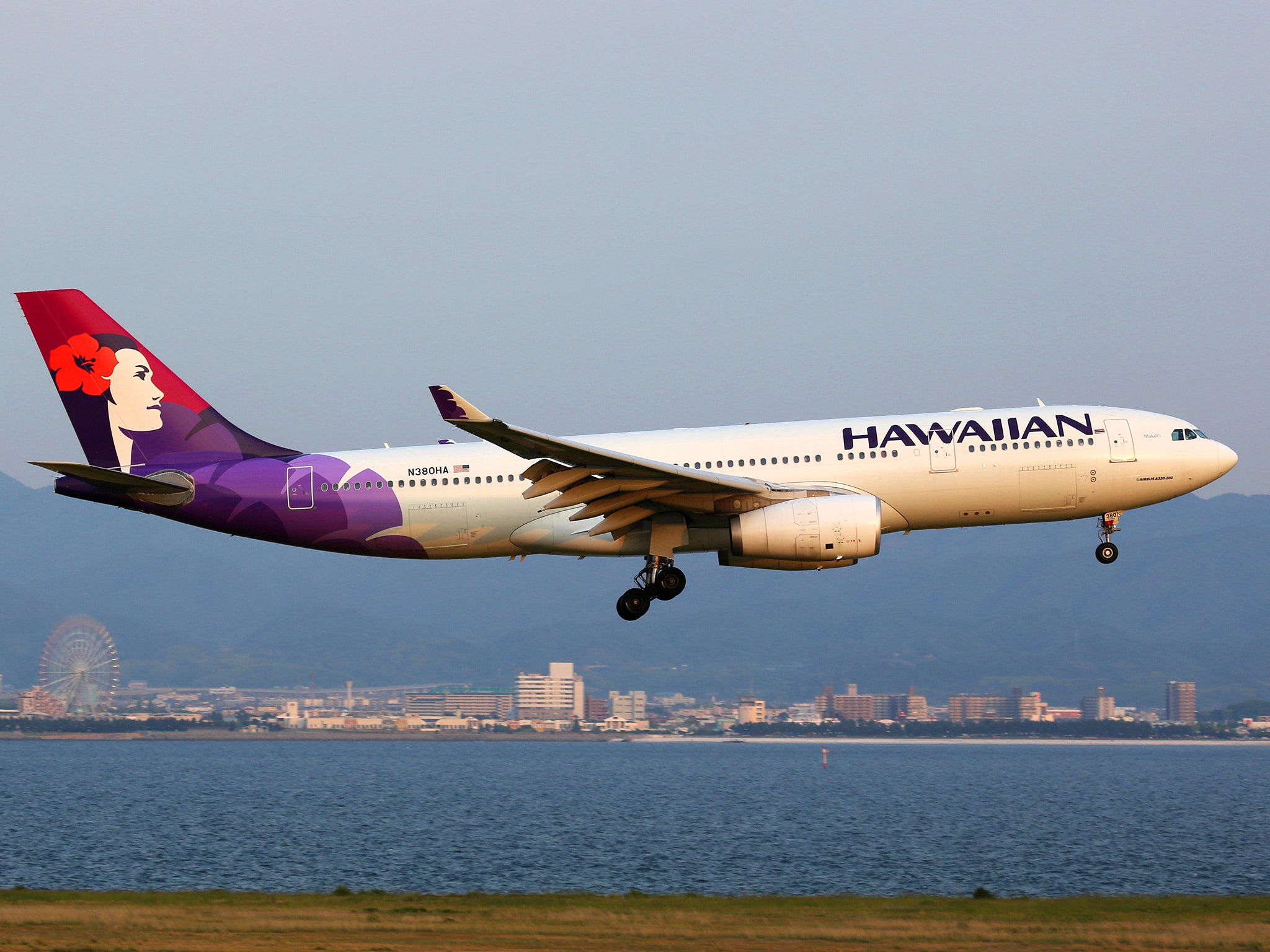 How Hawaiian Airlines Keeps the Oakland