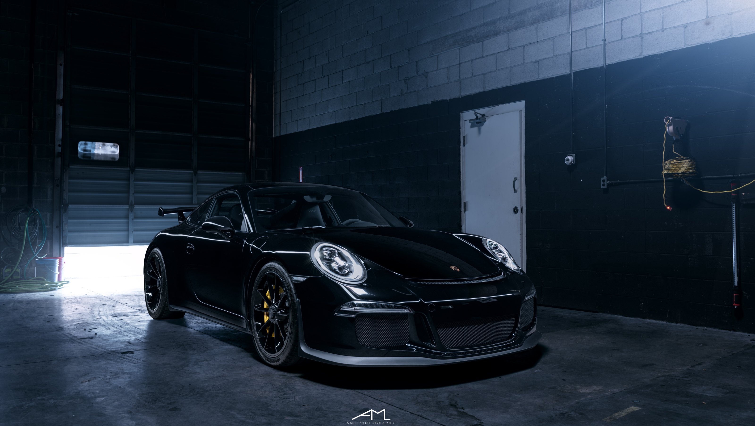 Black Porsche 911 GT3 with Racing Soul