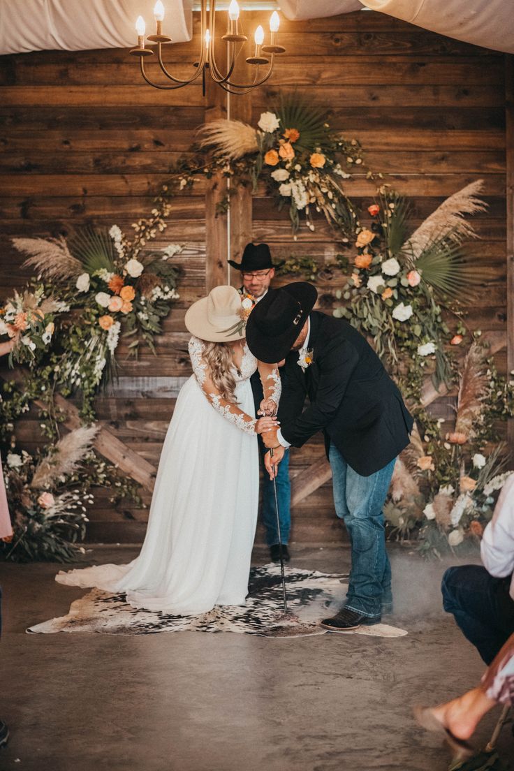 Stunning Country Wedding Photo Illustration Stunning Country Wedding Photo Illustration