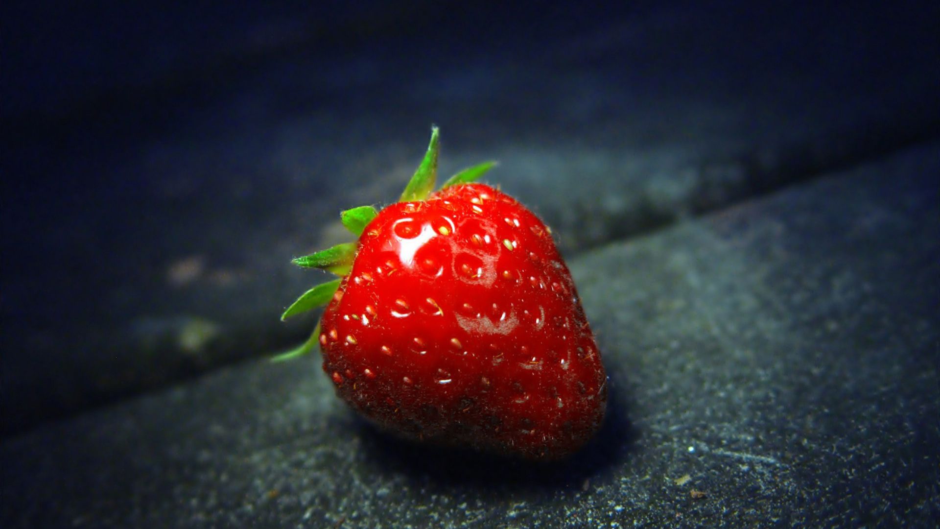 Strawberry Wallpaper Full HD Free
