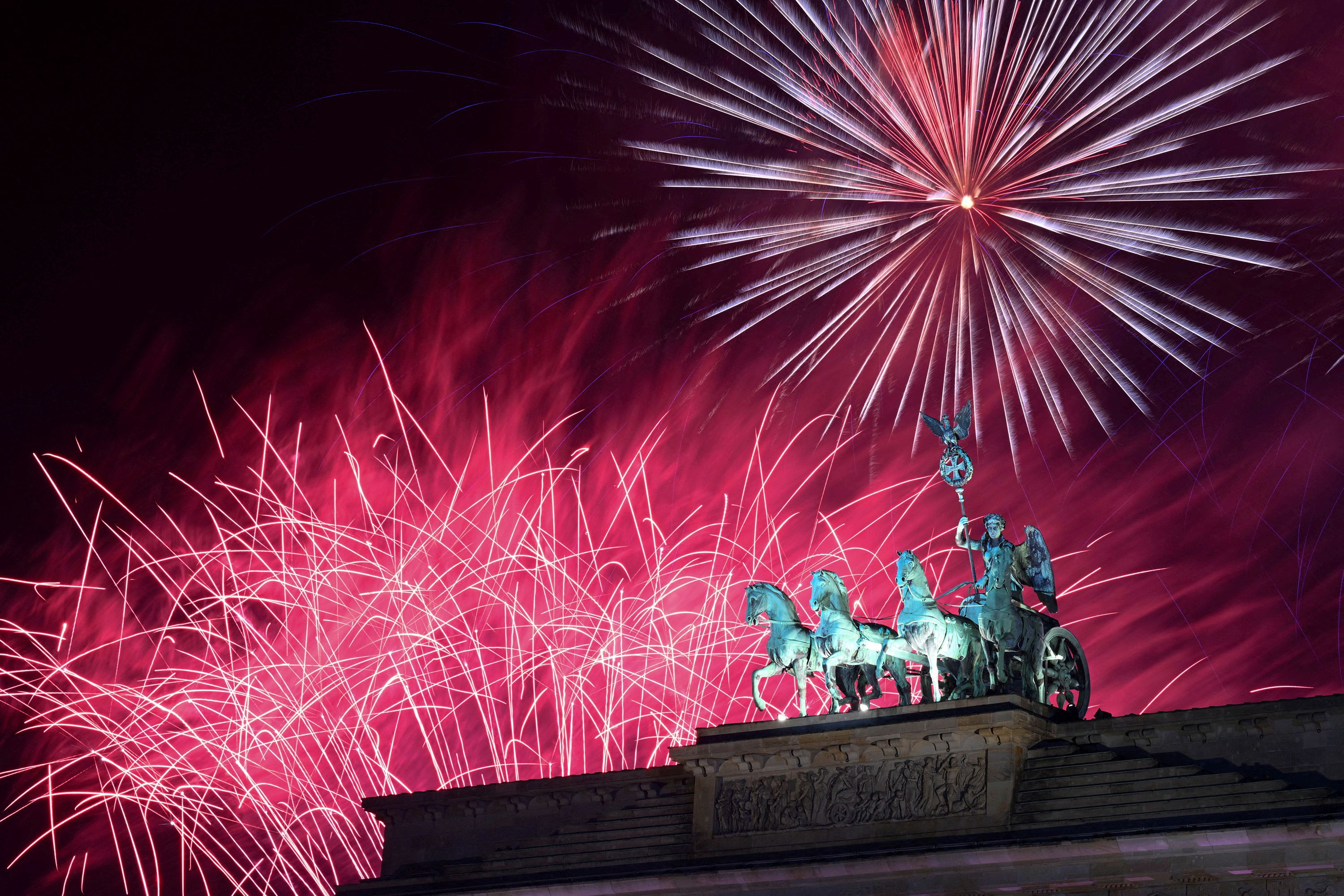 Photos: New Year's celebrations around