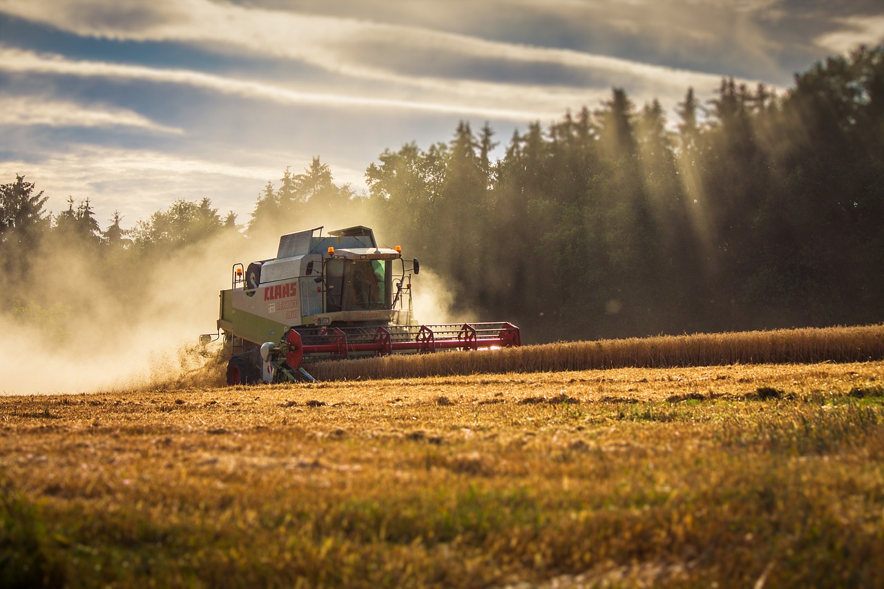 Free Claas & Combine Harvester Image