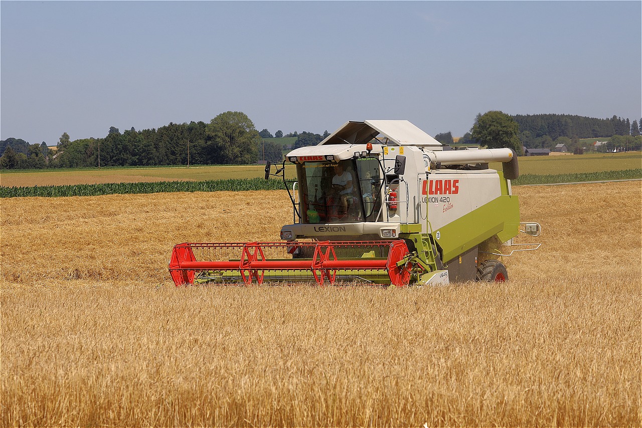 Free Claas & Combine Harvester Image