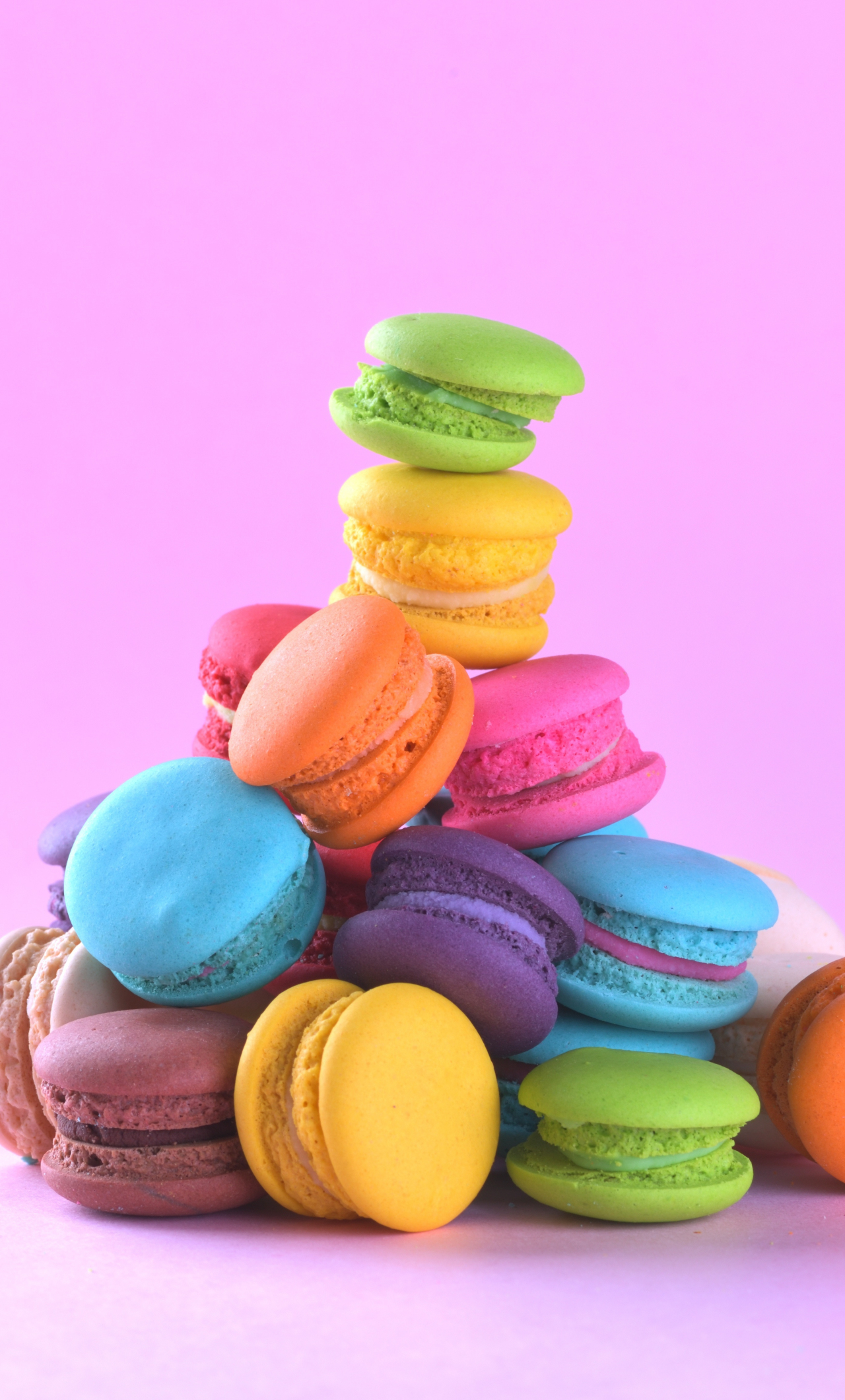 Download wallpaper 1280x2120 bunch