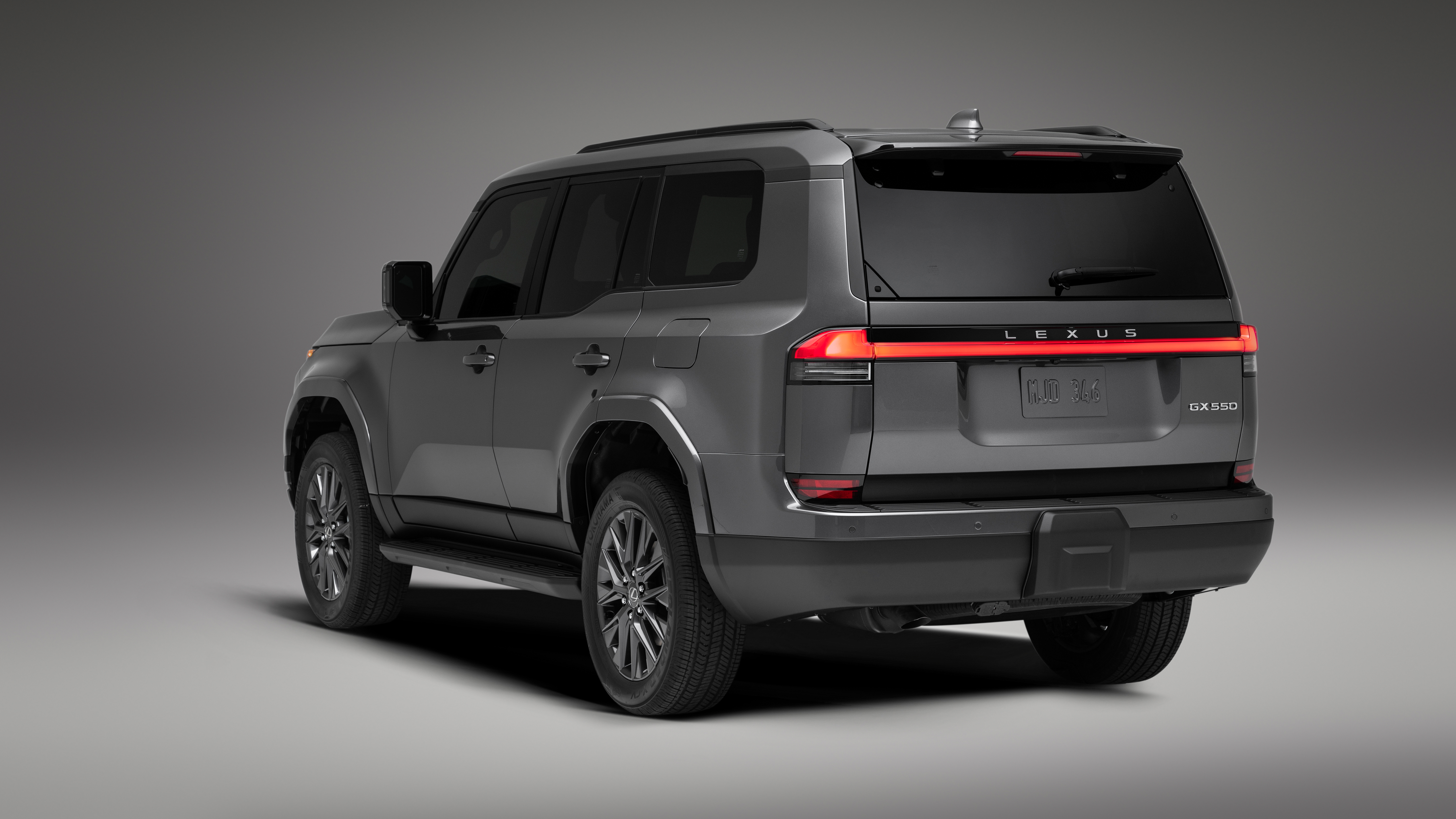 Lexus GX 550 Premium 2024 4K Wallpaper