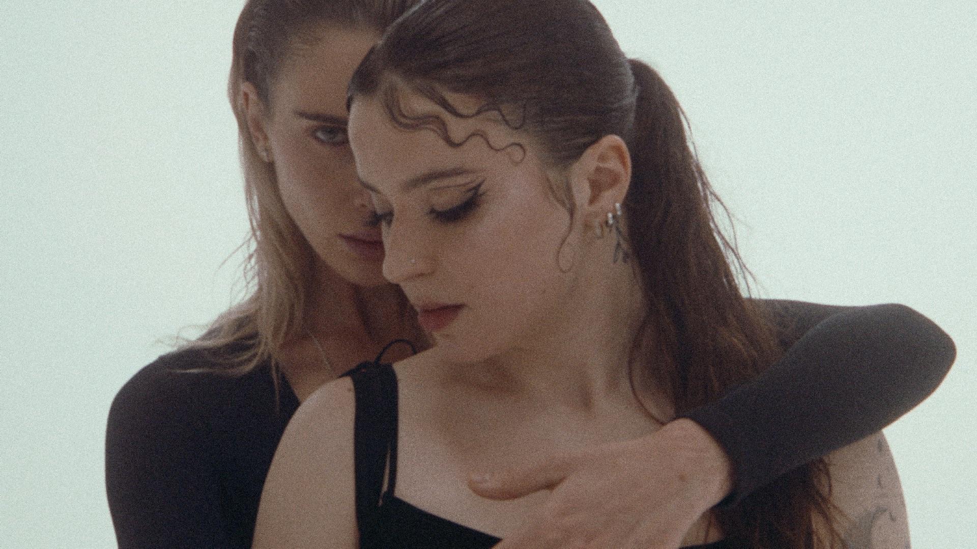 Erika lundmoen” music video
