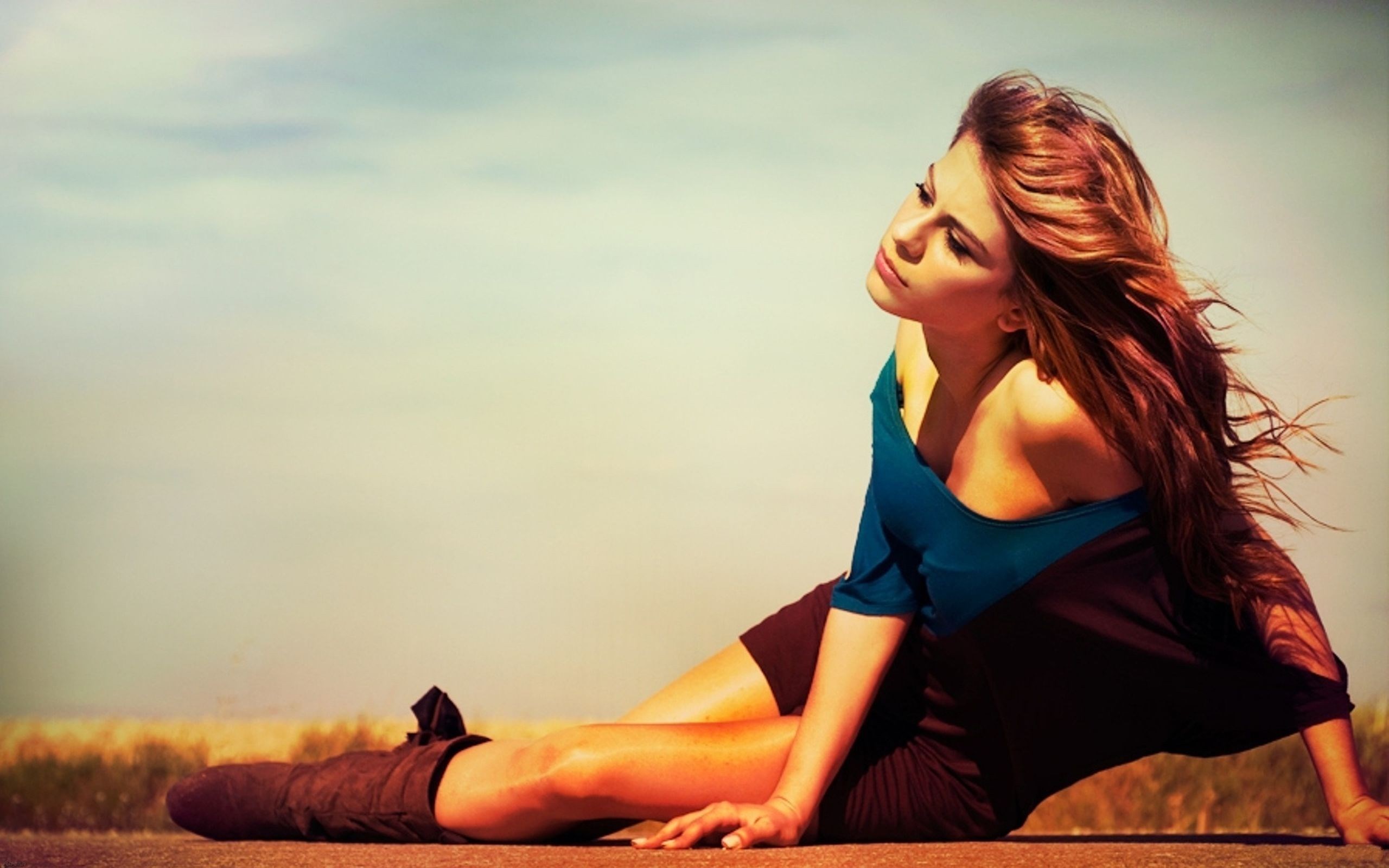 Women Fashion HD Wallpaper