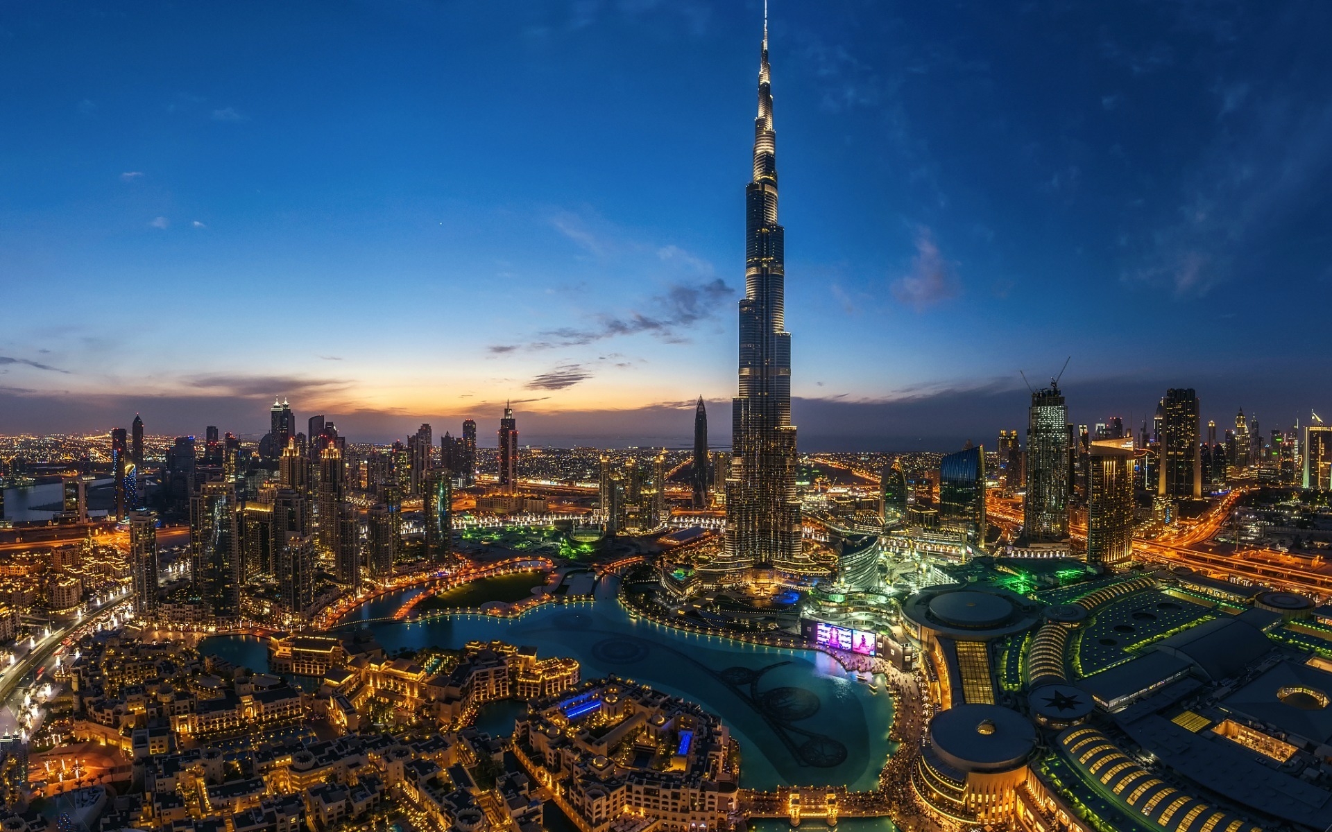 Dubai 1920 x 1200 widescreen Wallpaper