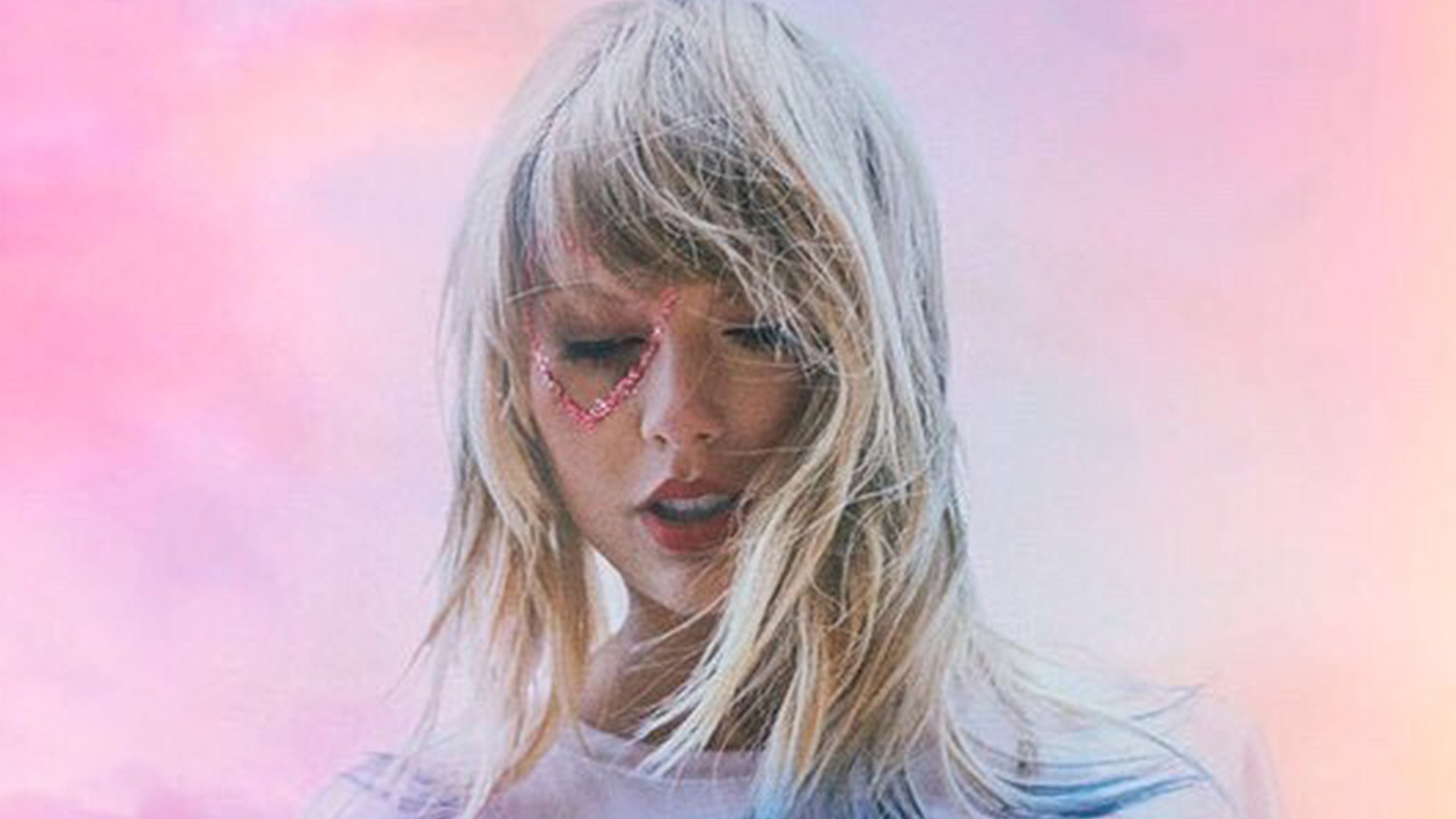 Taylor Swift Lover Album Review