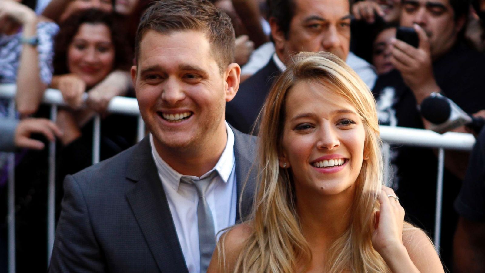 Michael Buble and wife Luisana Lopilato