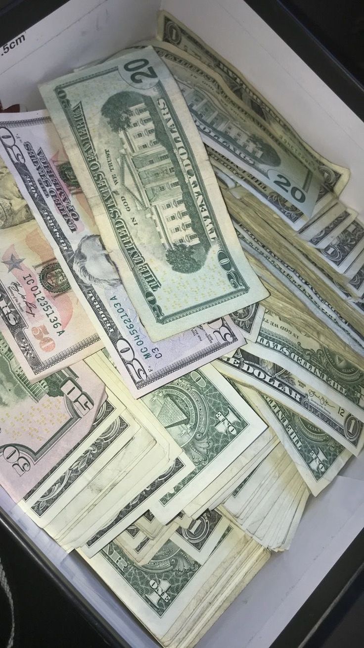 ozzy ❄️. Fake money, Money cash