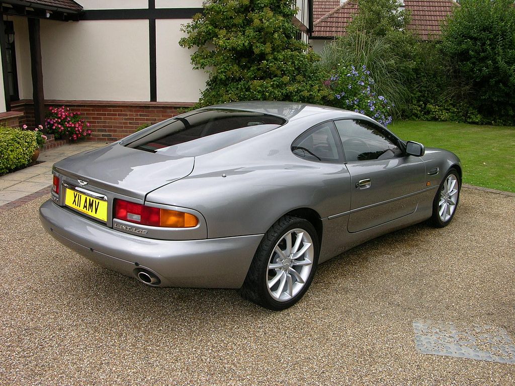 Aston Martin DB7 V12 Vantage