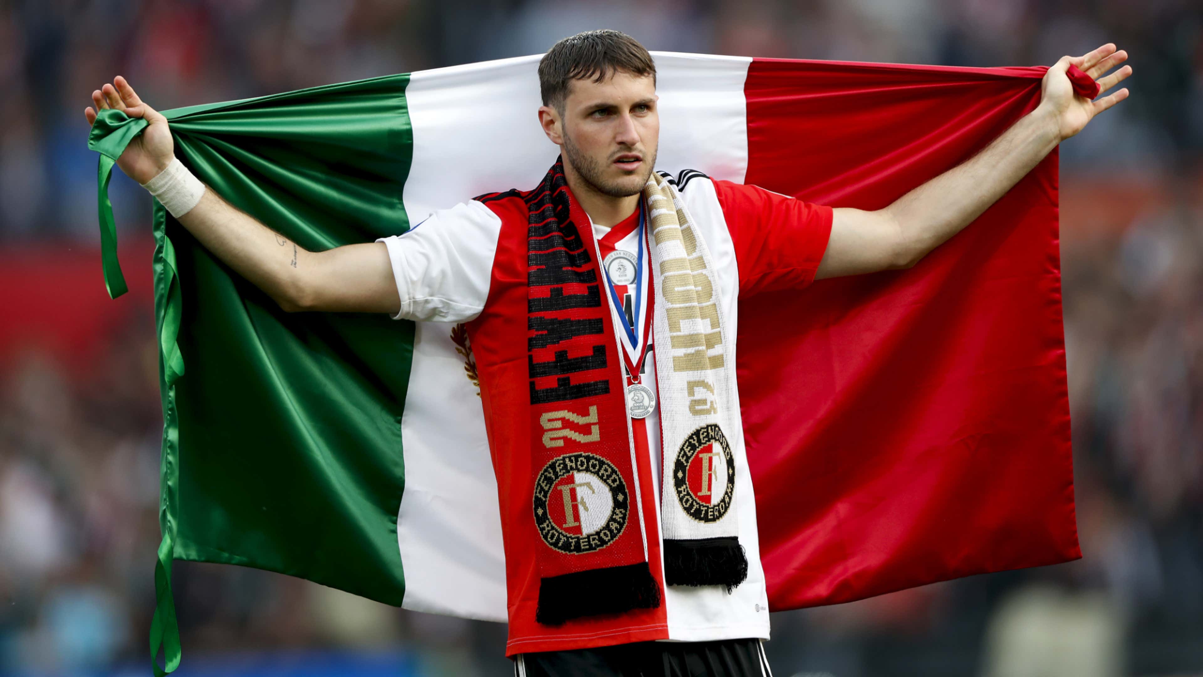 Mexico star Santiago Gimenez makes