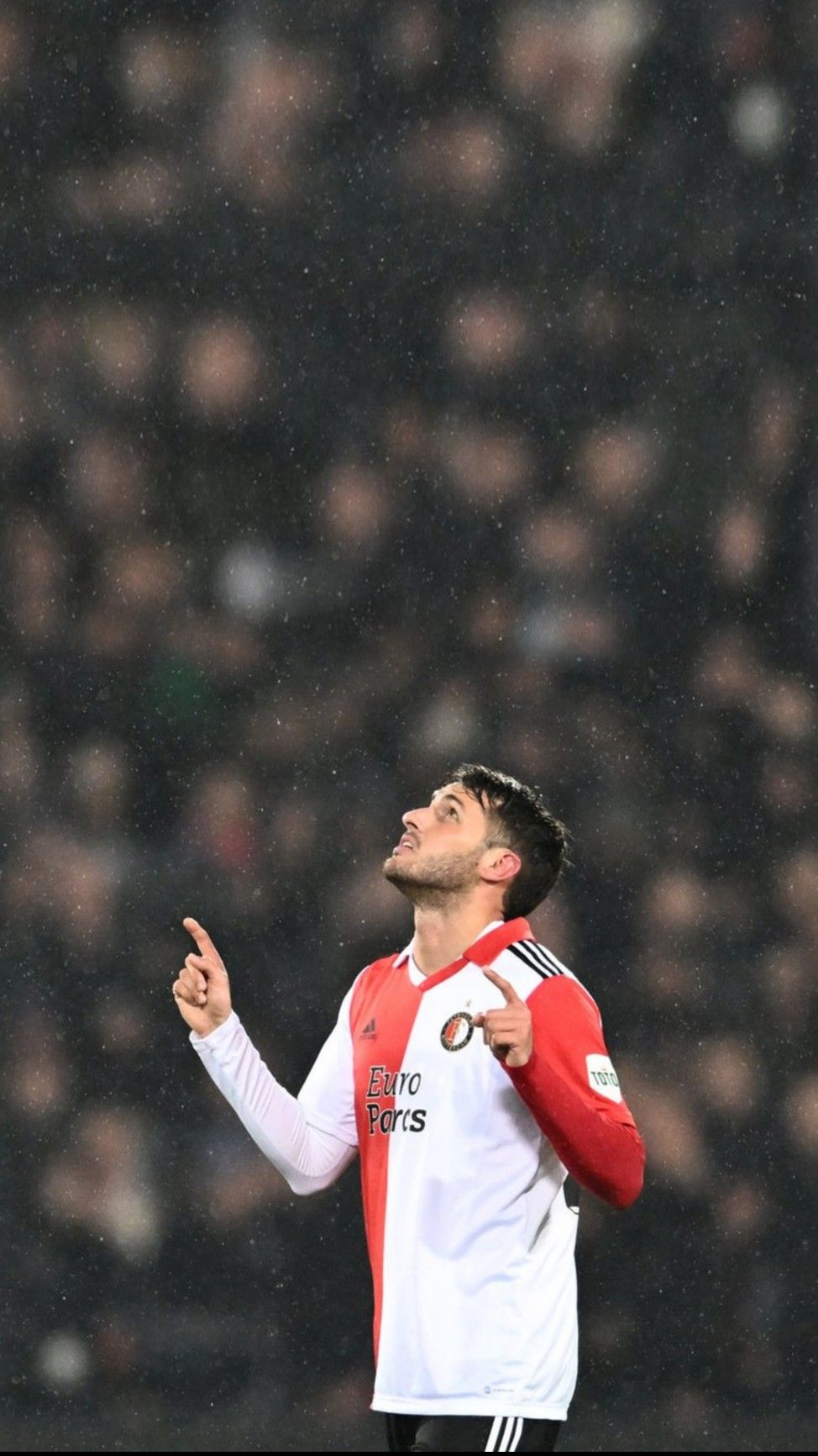 Santiago Gimenez wallpaper. Fotos del