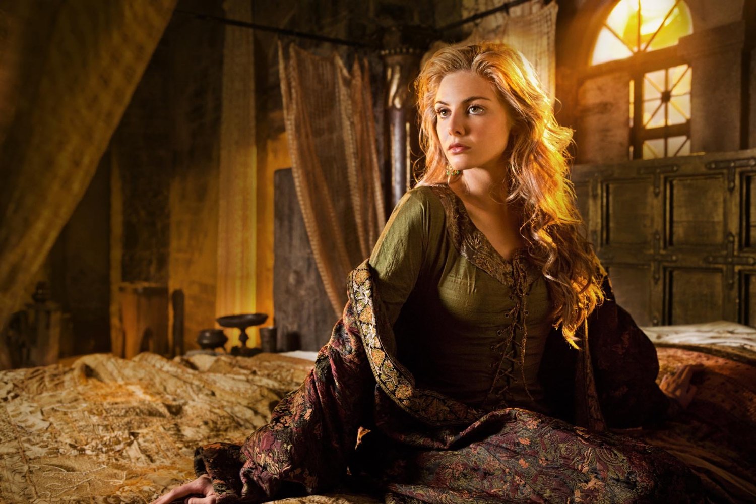 Tamsin Egerton