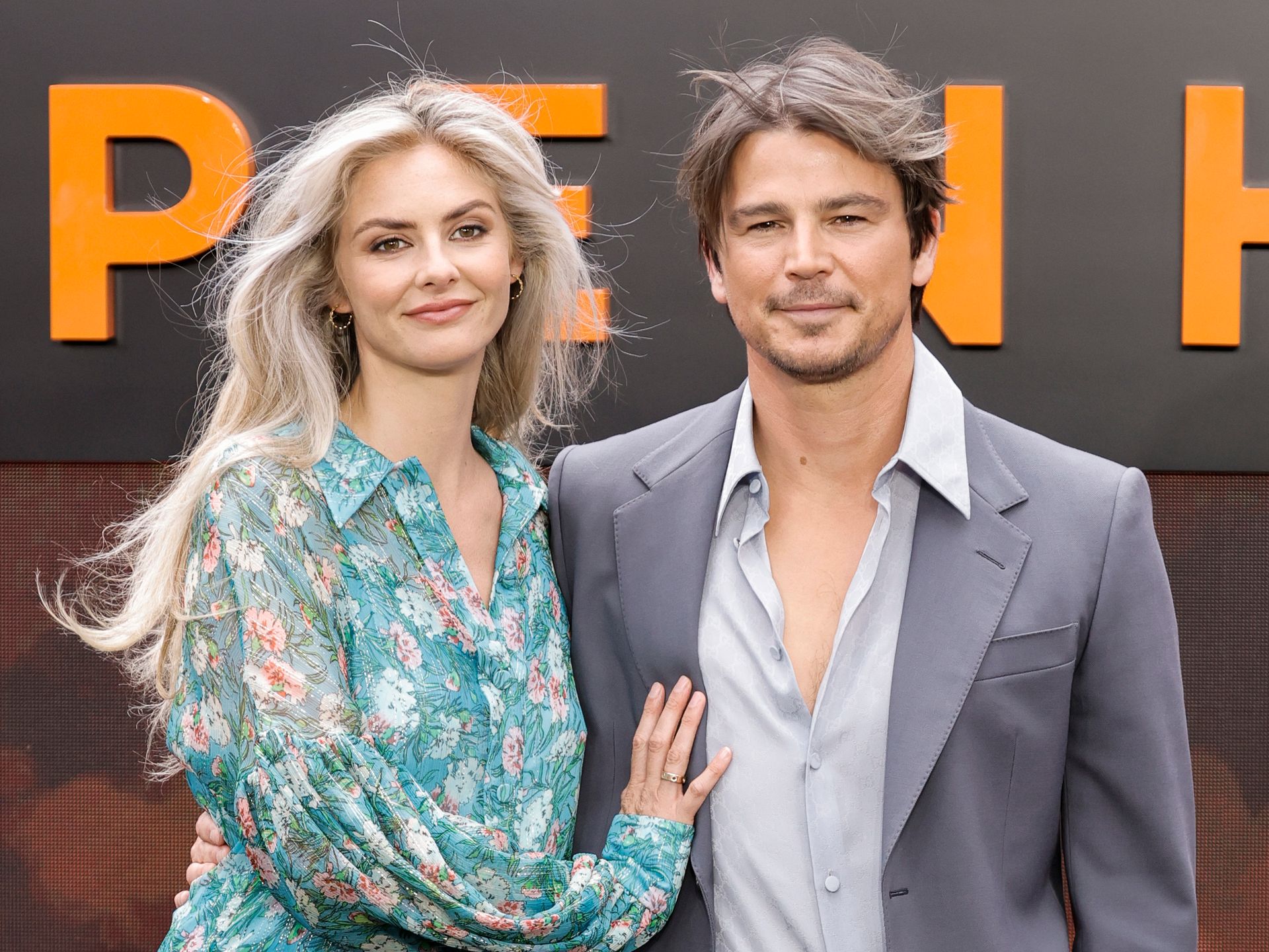 Josh Hartnett turns heads as he makes