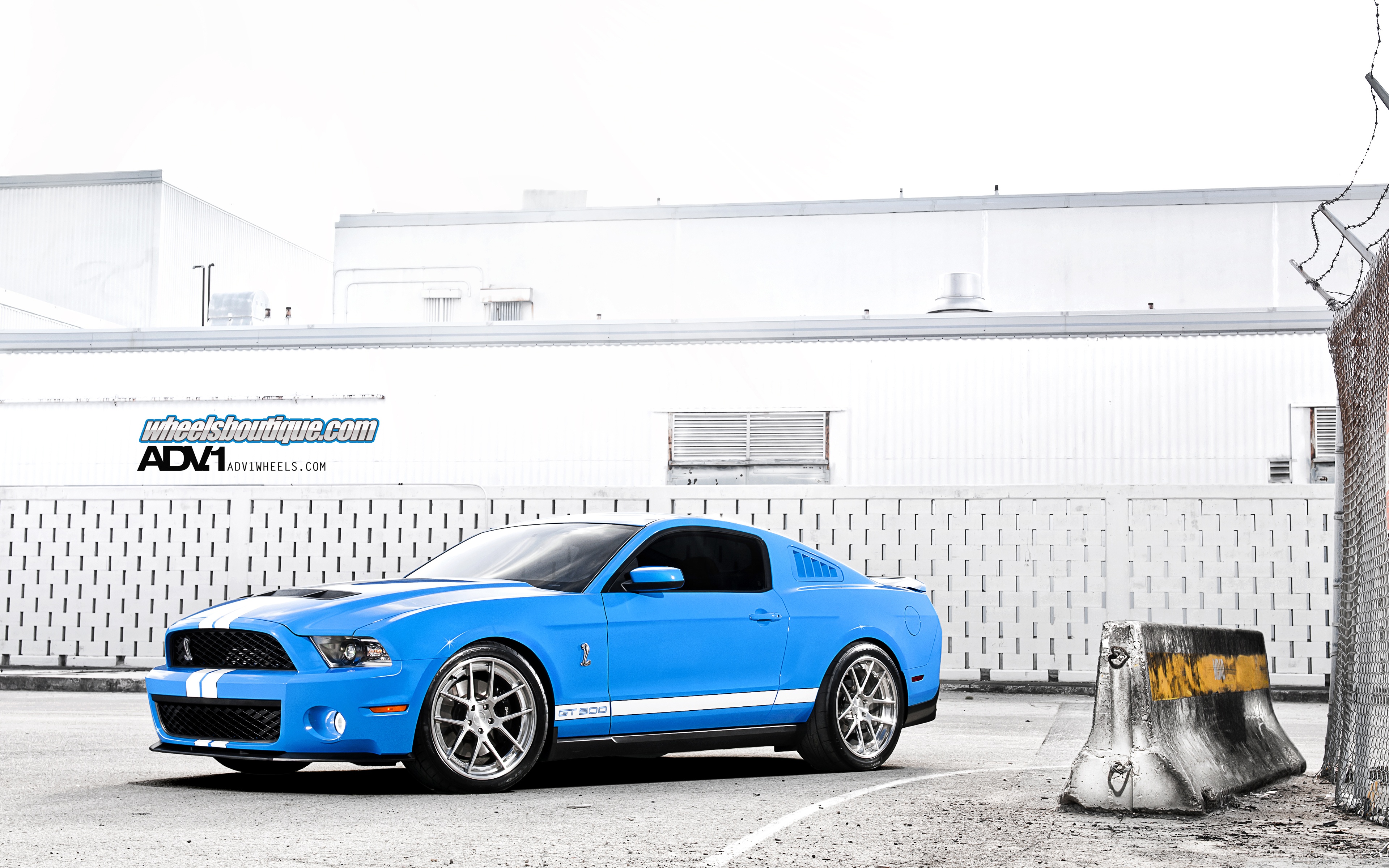 ADV.1 Ford Mustang Shelby Cobra GT 500