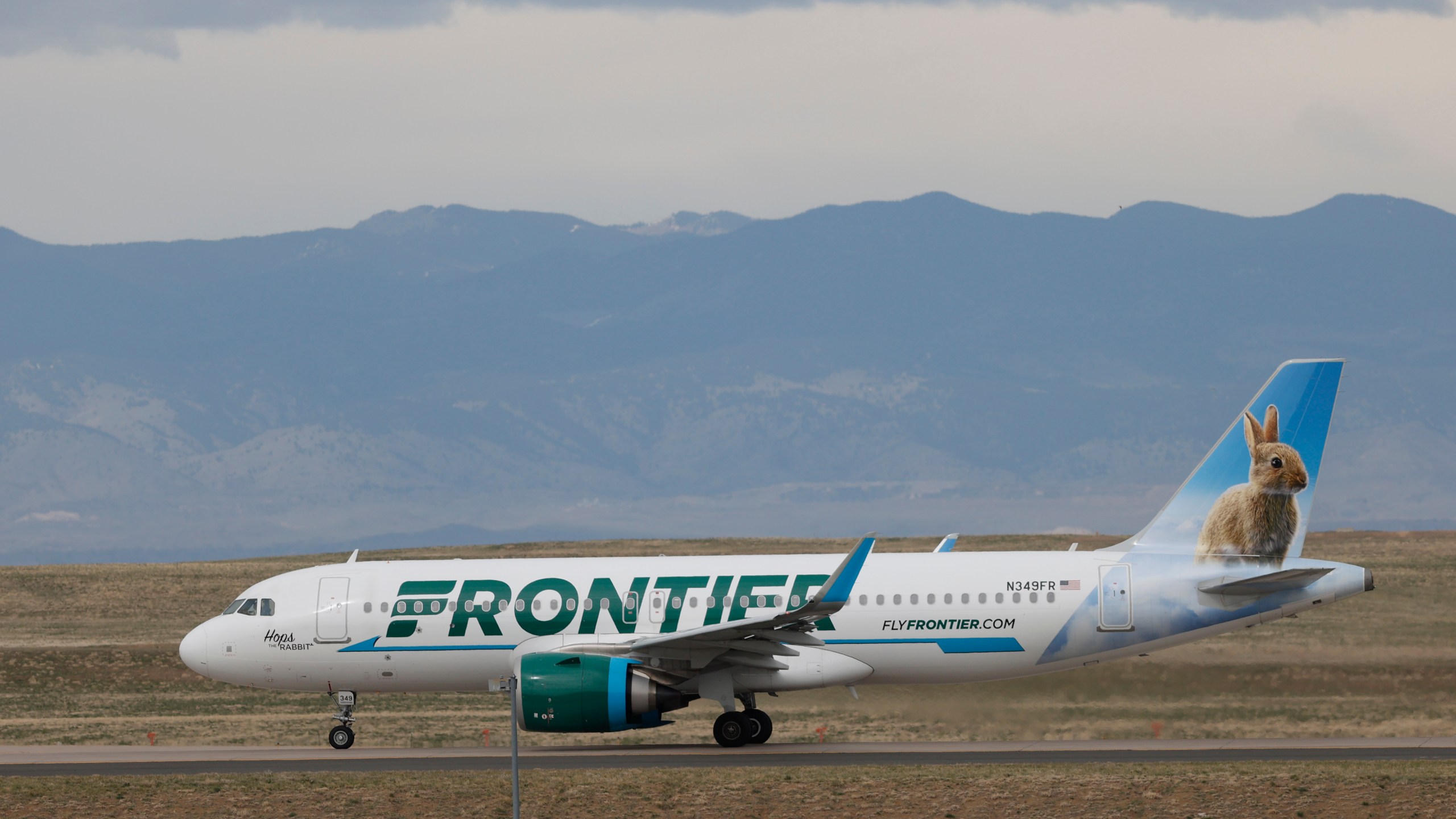 Frontier Airlines Will Drop Open Seat