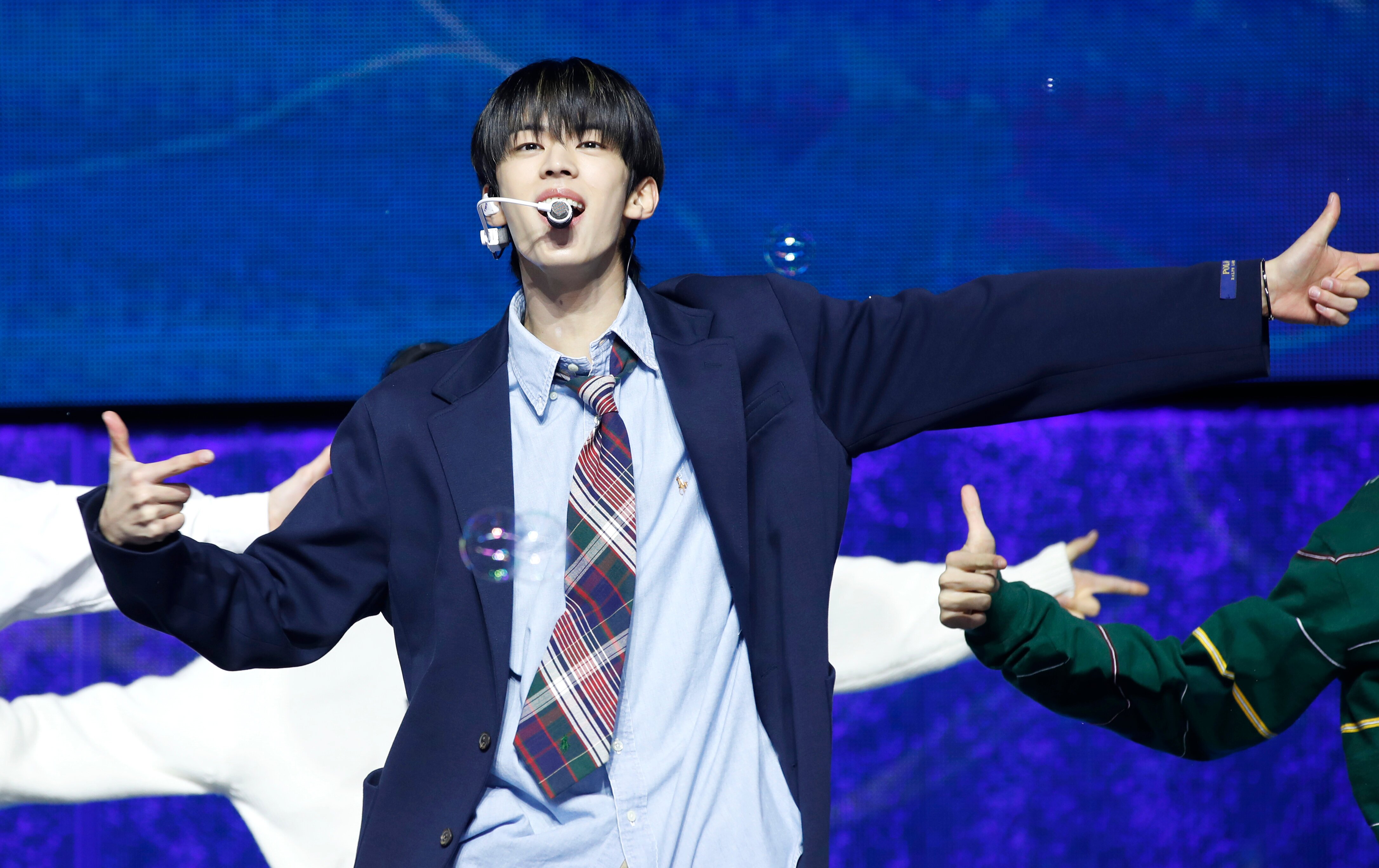 TWS Dohoon - 'Sparkling Blue