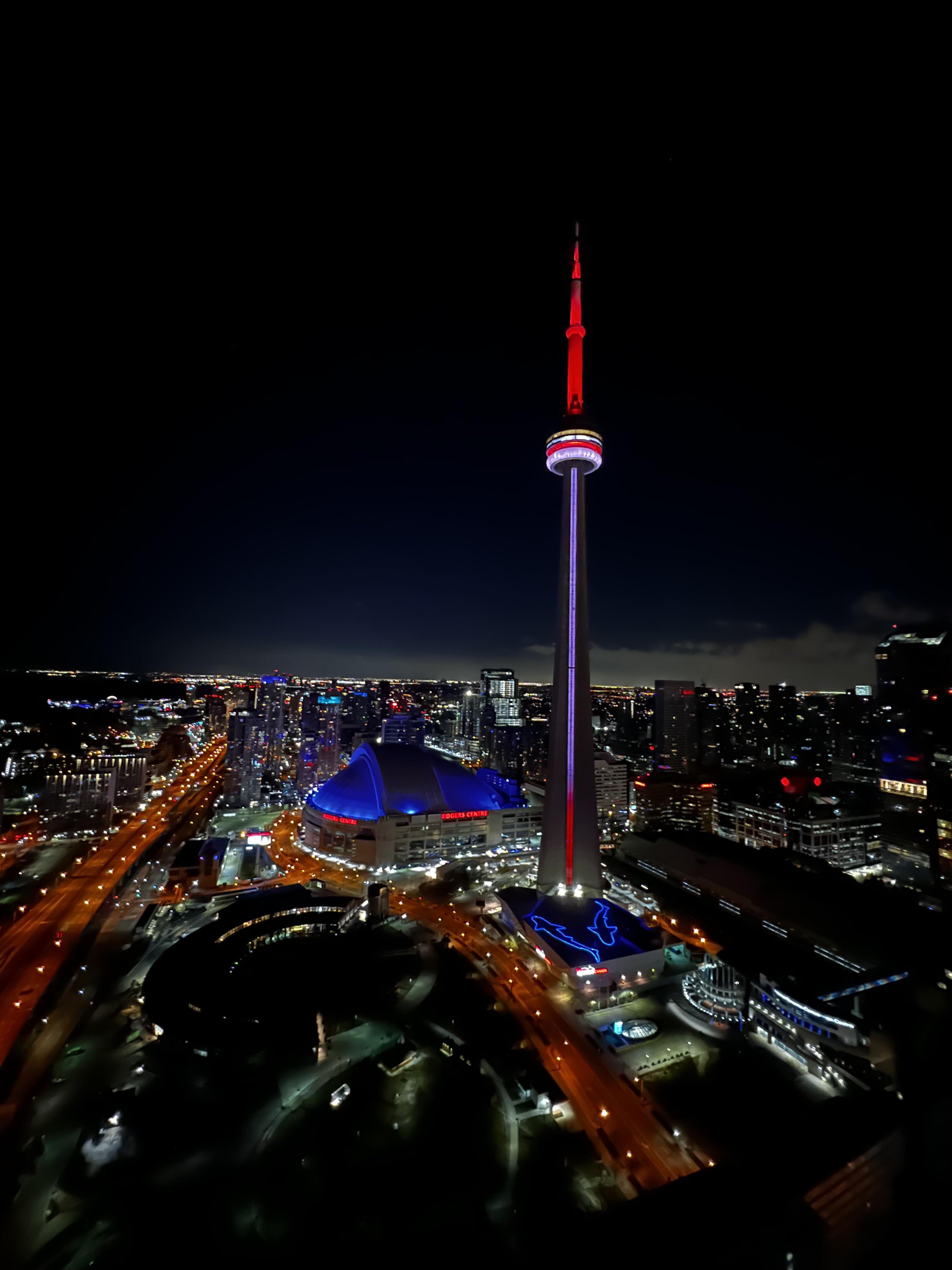 iPhone 13 pro. Downtown, Toronto at