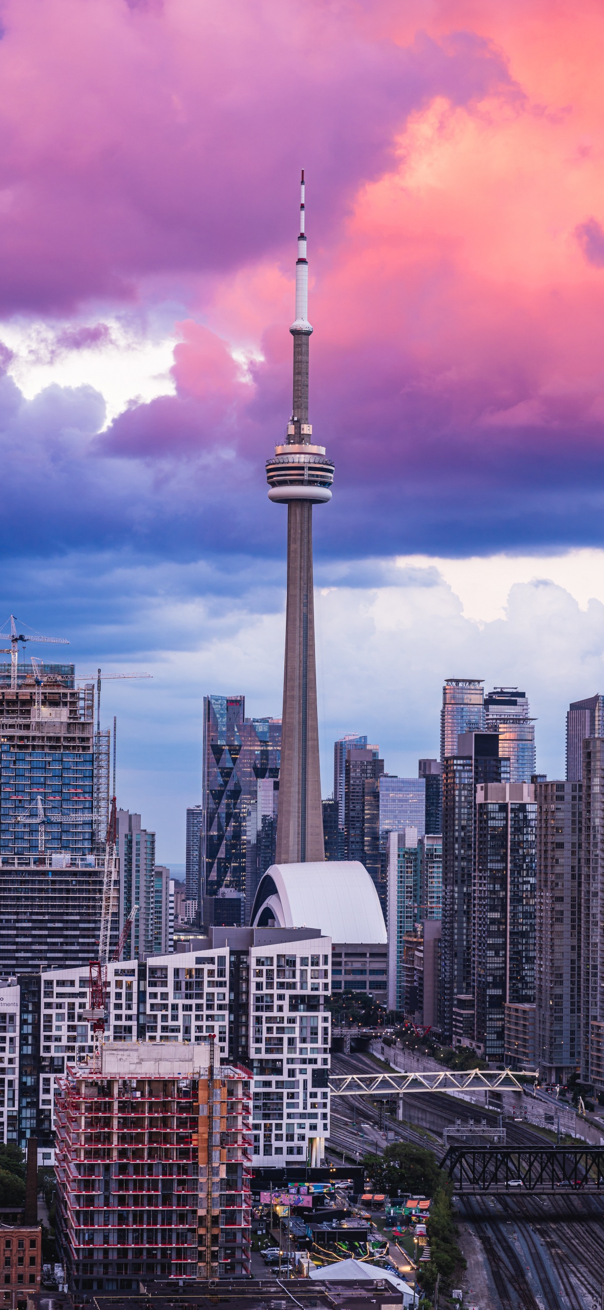 CN Tower Wallpaper 4K, Tourist