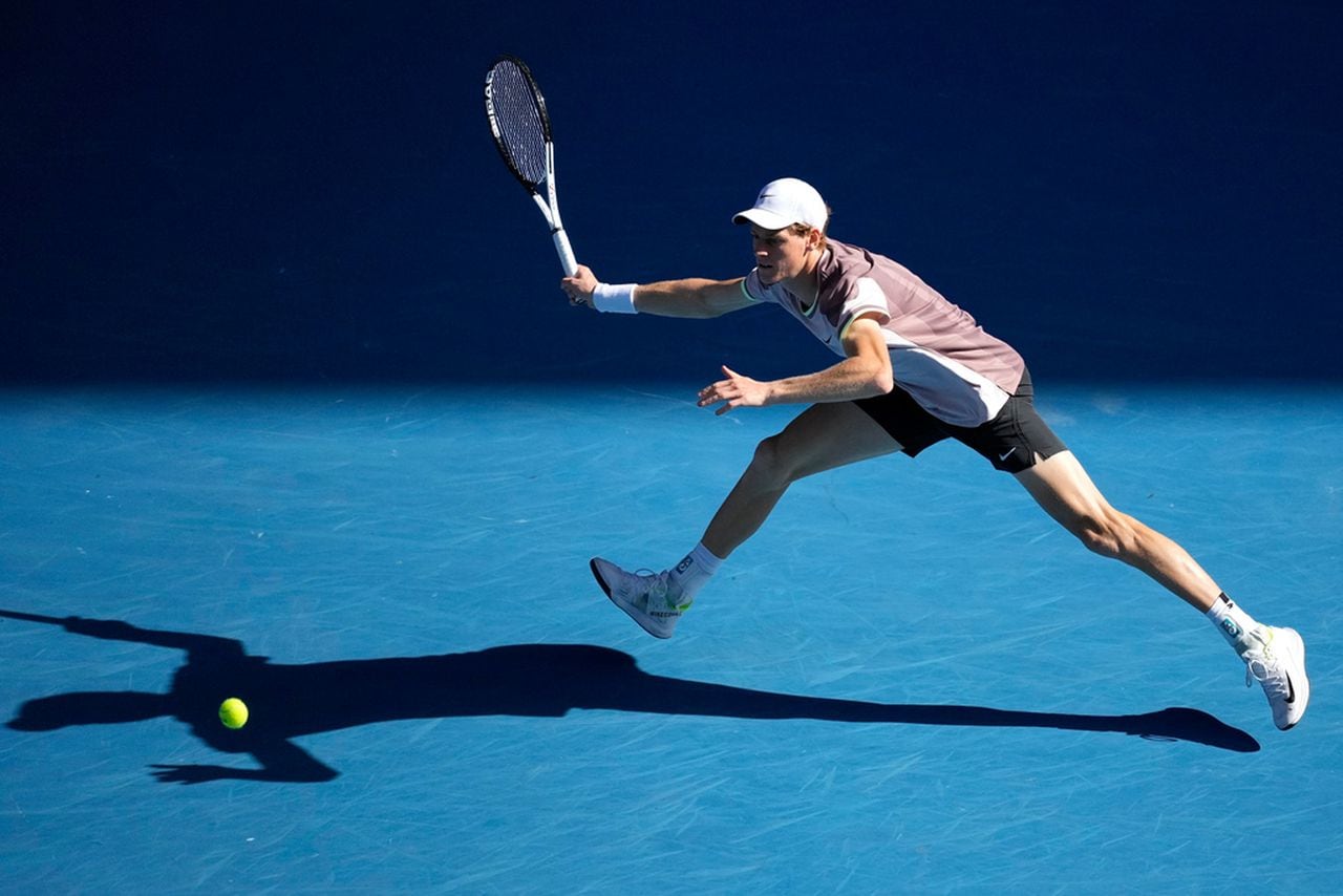 Jannik Sinner snaps Novak Djokovic's