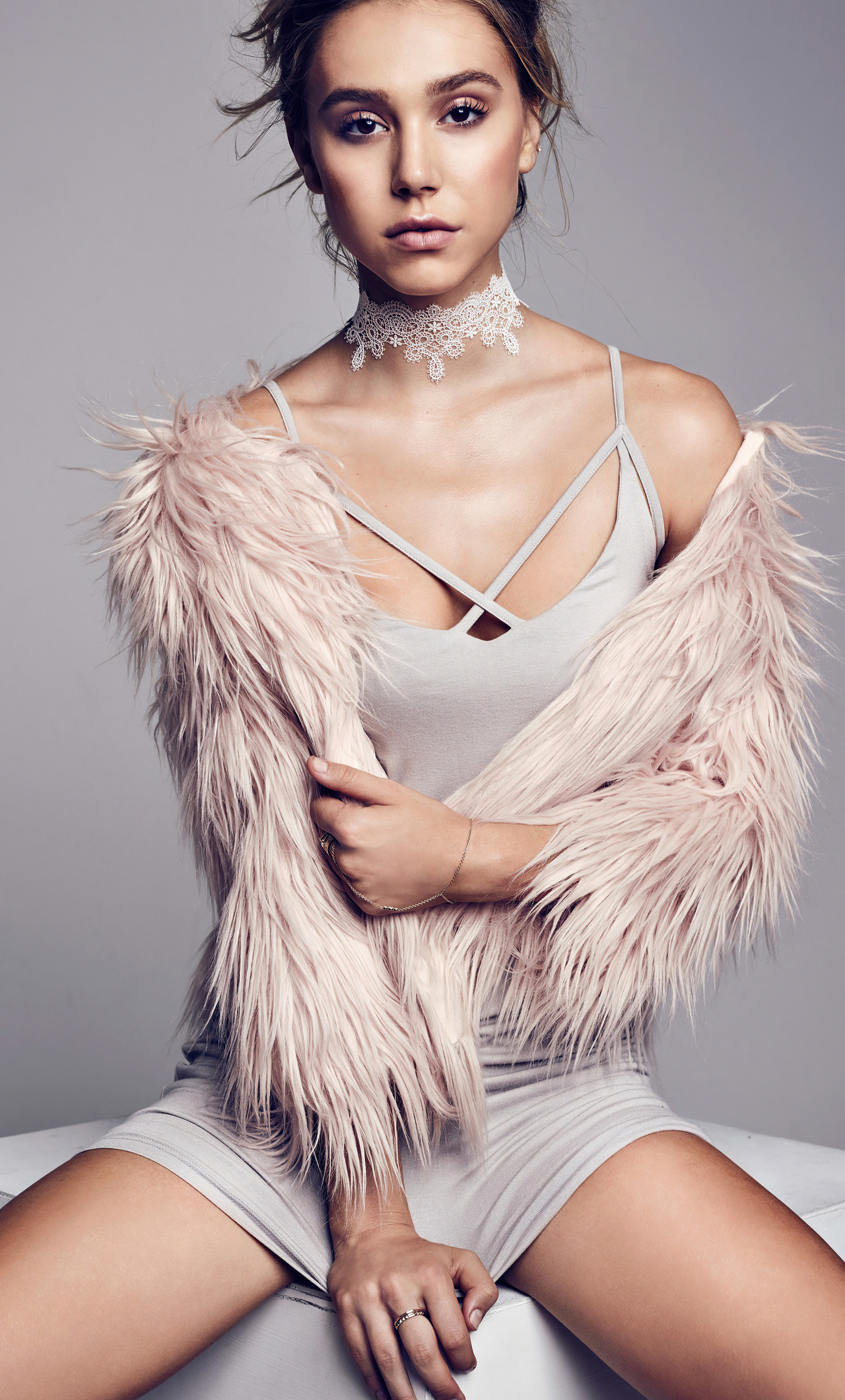 Alexis Ren 2020 iPhone , HD