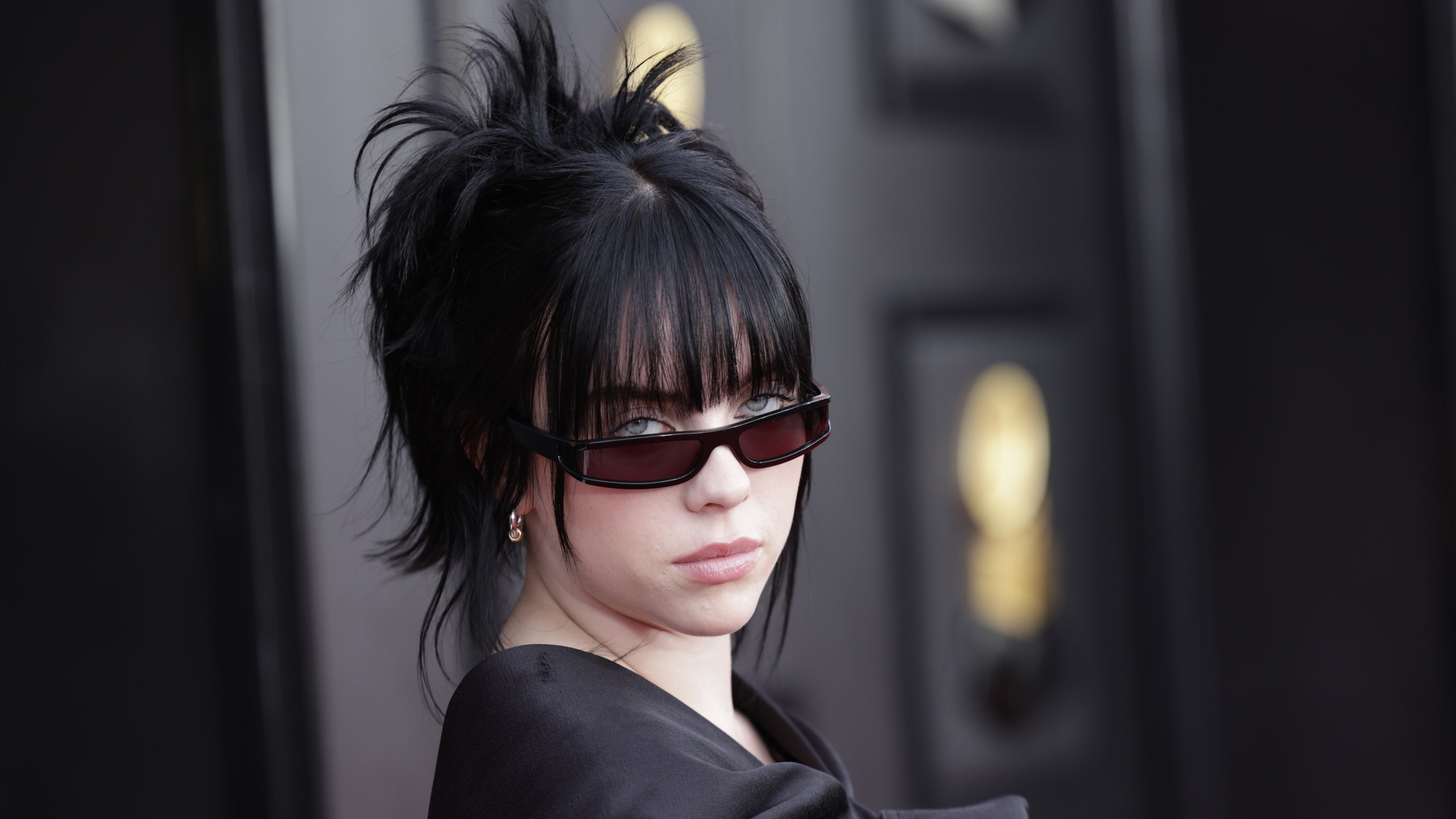 Billie Eilish Wore A Y2K Goth Approved