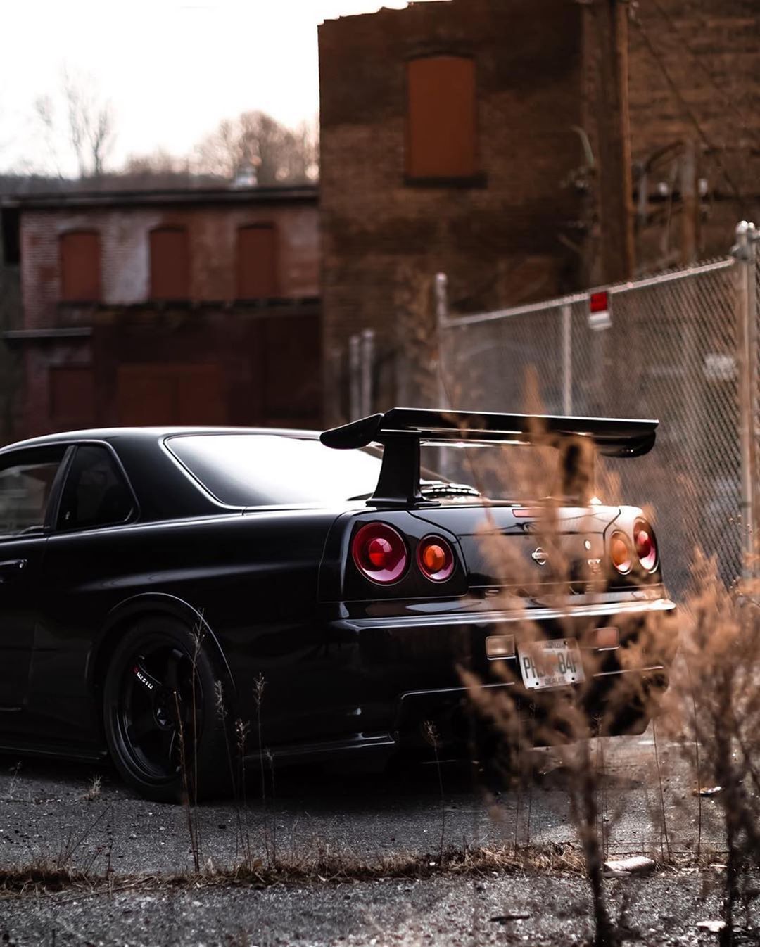 All Black Skyline R34 GTR