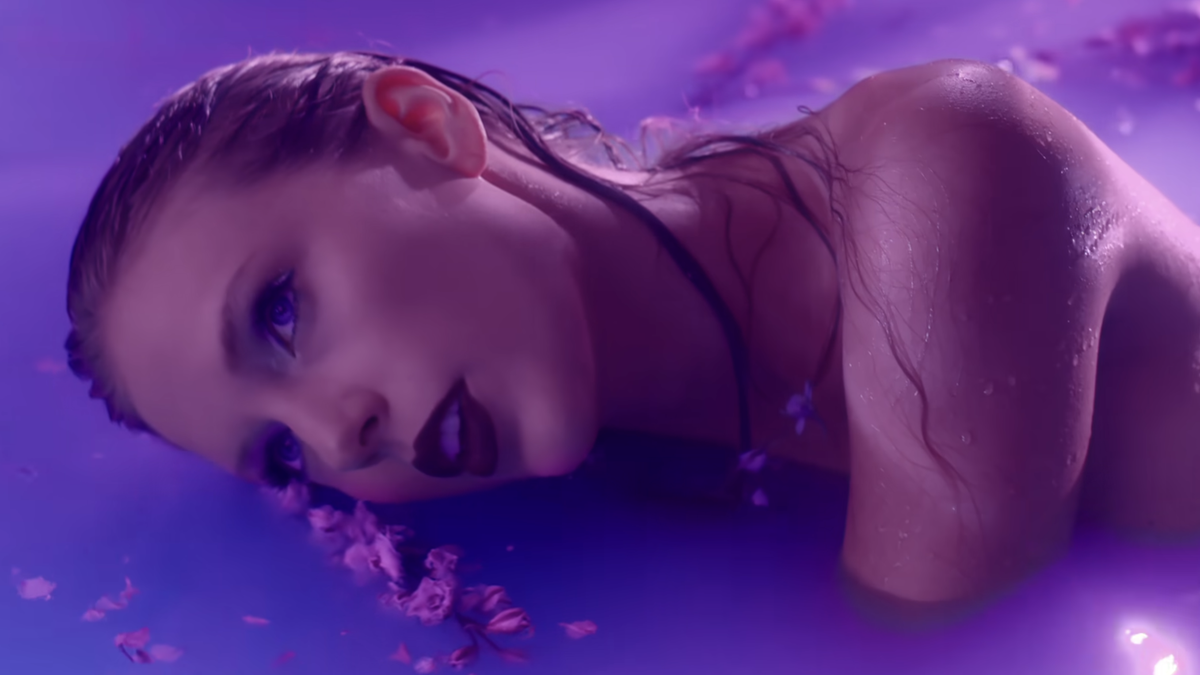Taylor Swift shares seductive Lavender