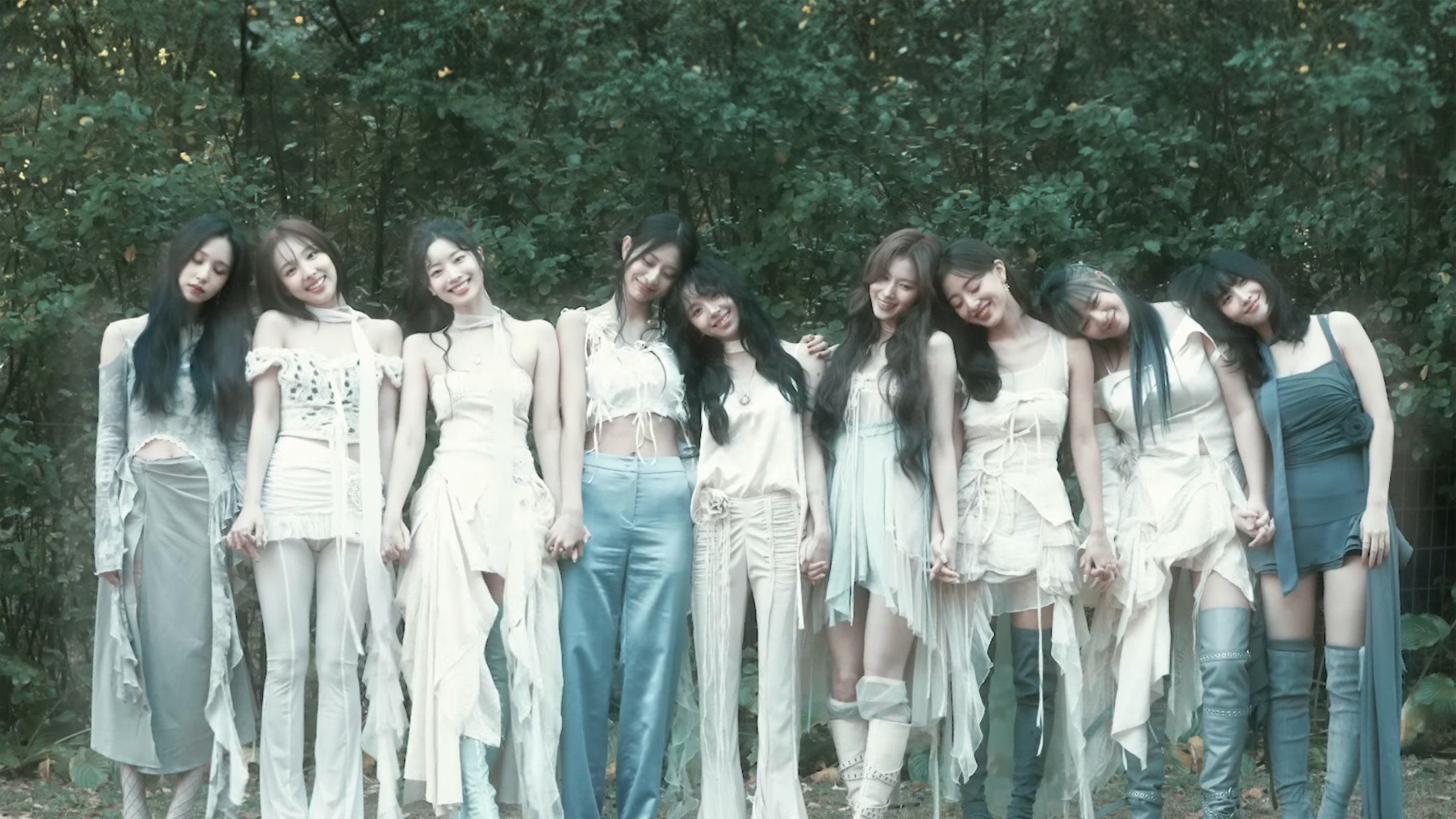 TWICE Wallpaper Zone 13TH