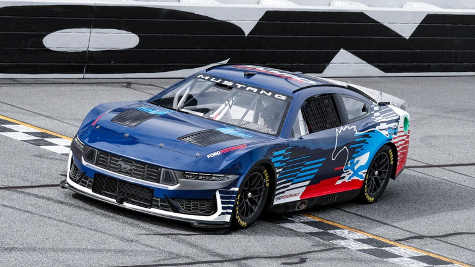 Mustang Dark Horse in NASCAR Cup Series