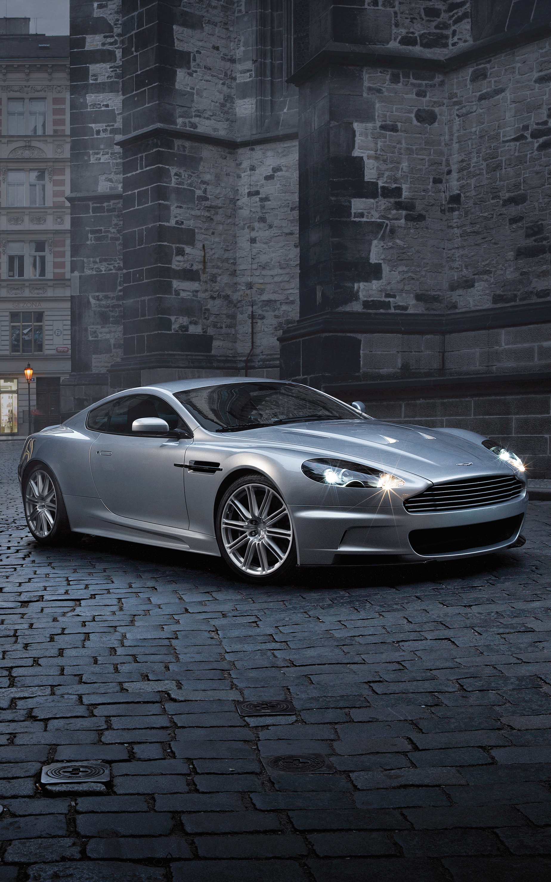 Aston Martin DBS iPhone Wallpaper