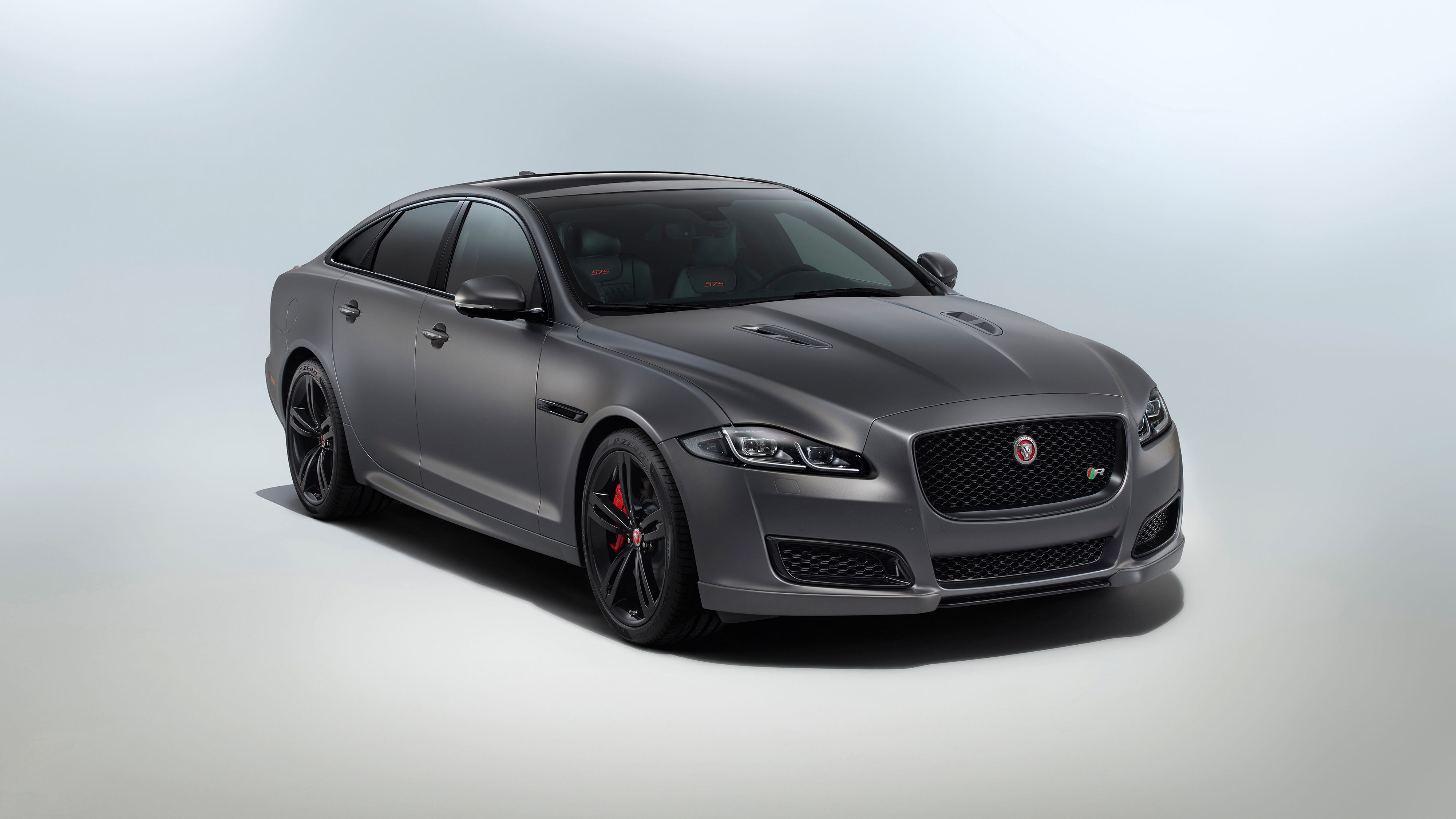 Jaguar XJR575 4K Wallpaper