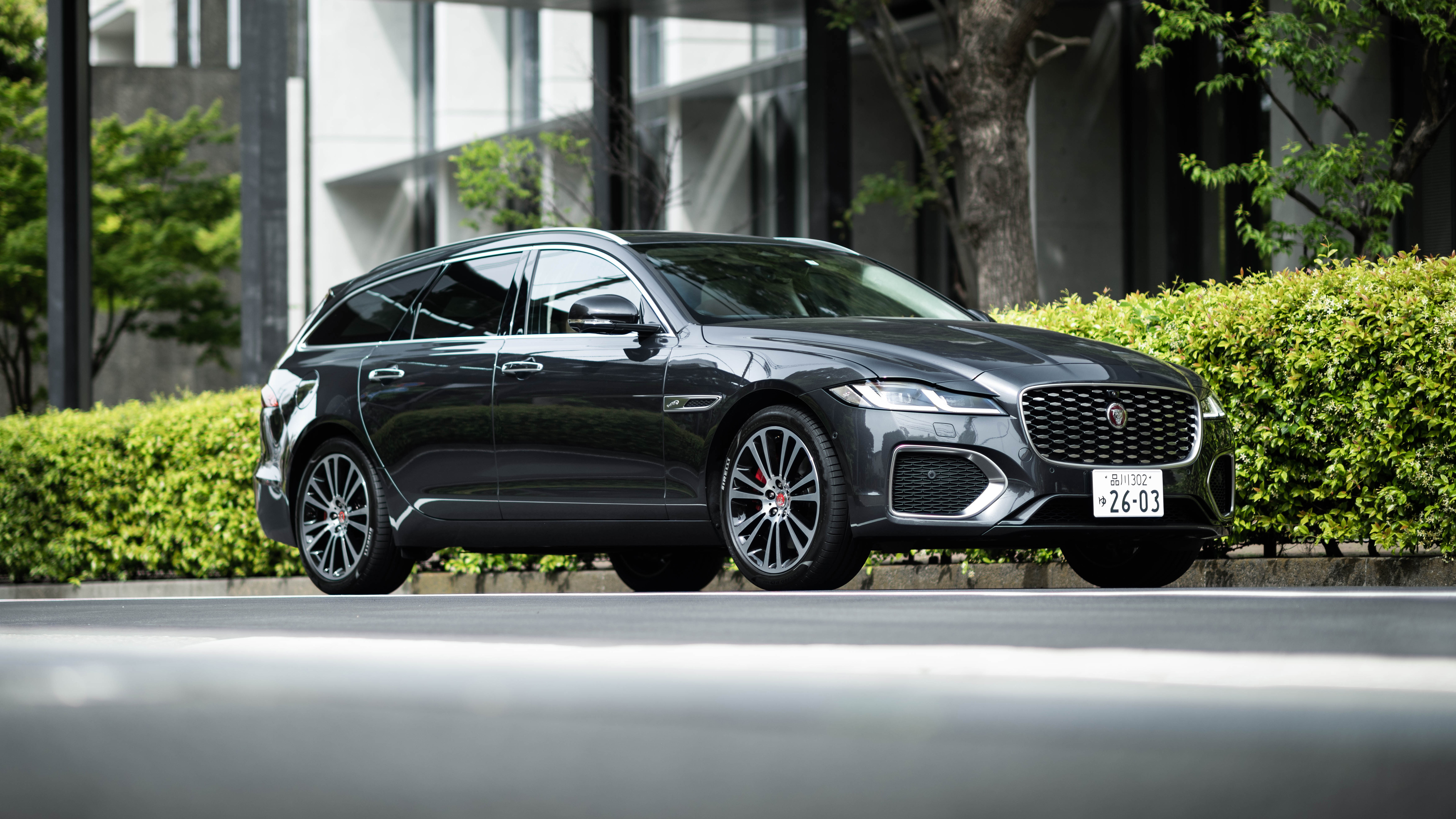 Jaguar XF Sportbrake D200 AWD 2021 4K